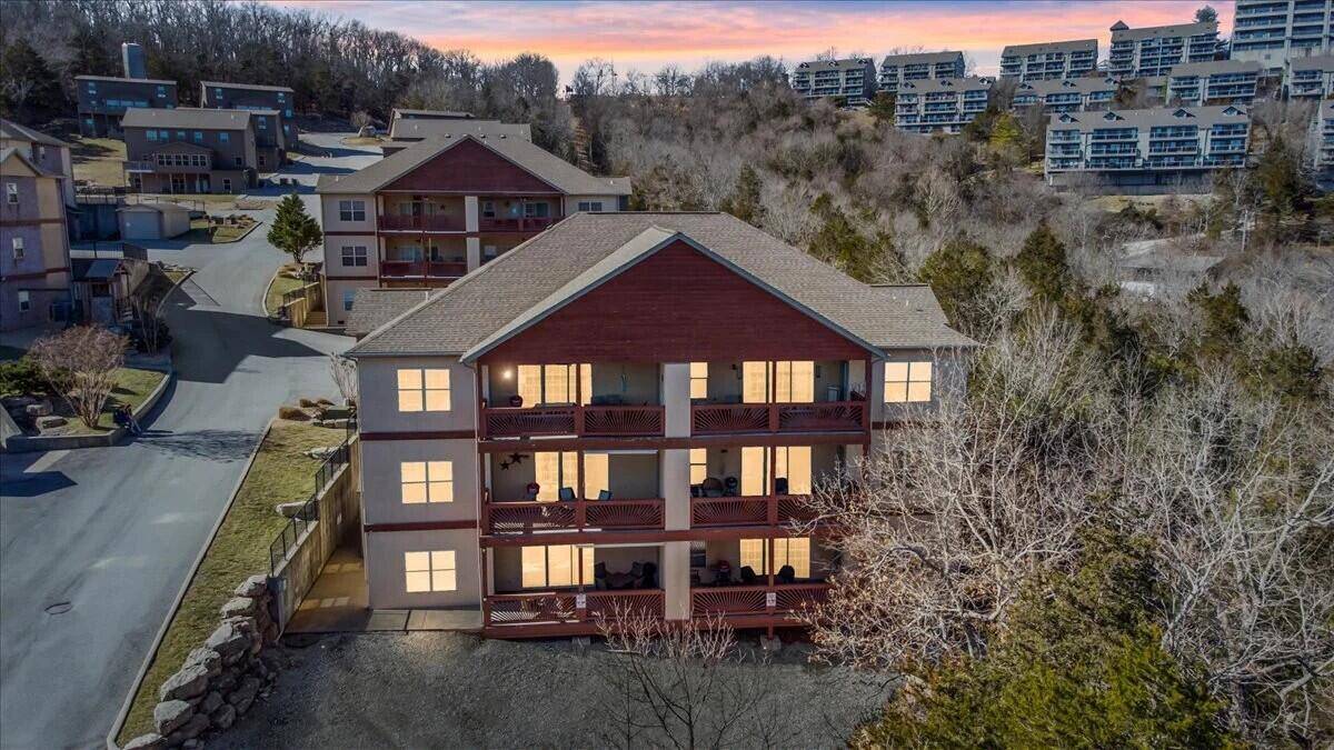 216 Rockwood LN ## 2, Branson, MO 65616
