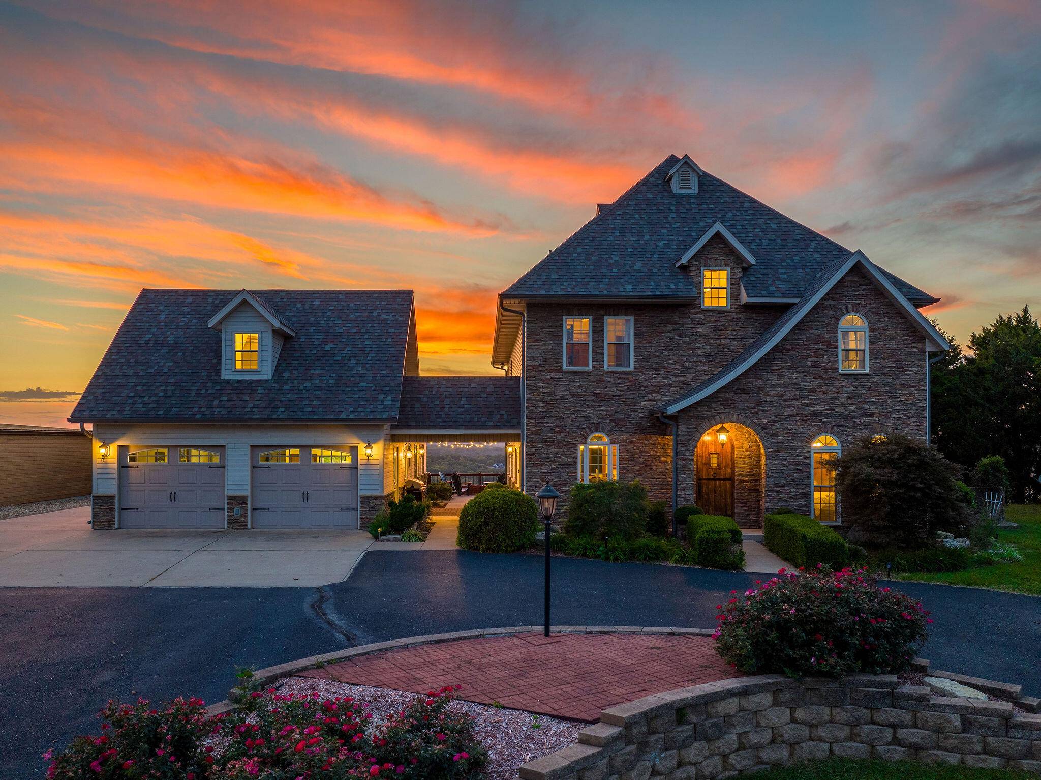 99 Whitefish Bay, Kimberling City, MO 65686