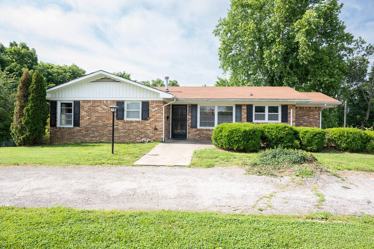 631 W South ST, Neosho, MO 64850