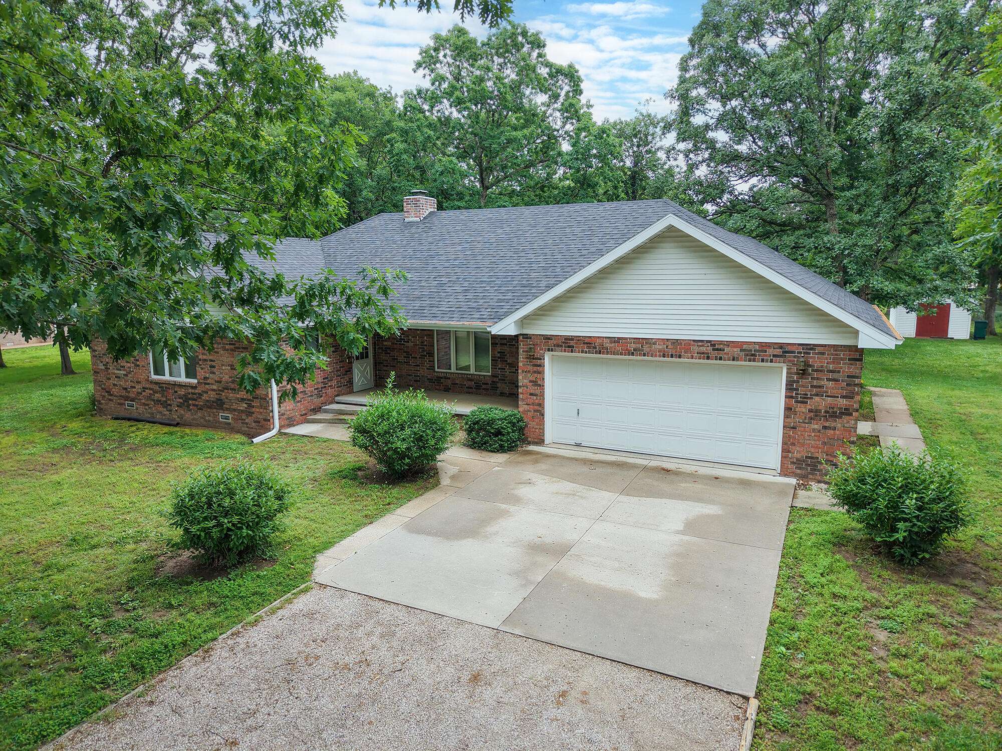 470 Forest DR, Marshfield, MO 65706