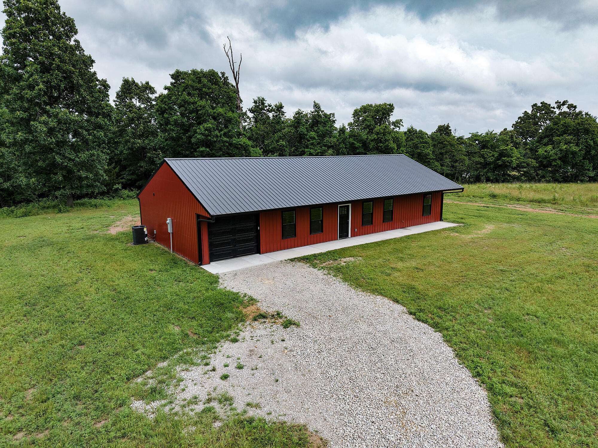 8173 Creek RD, Hartville, MO 65667