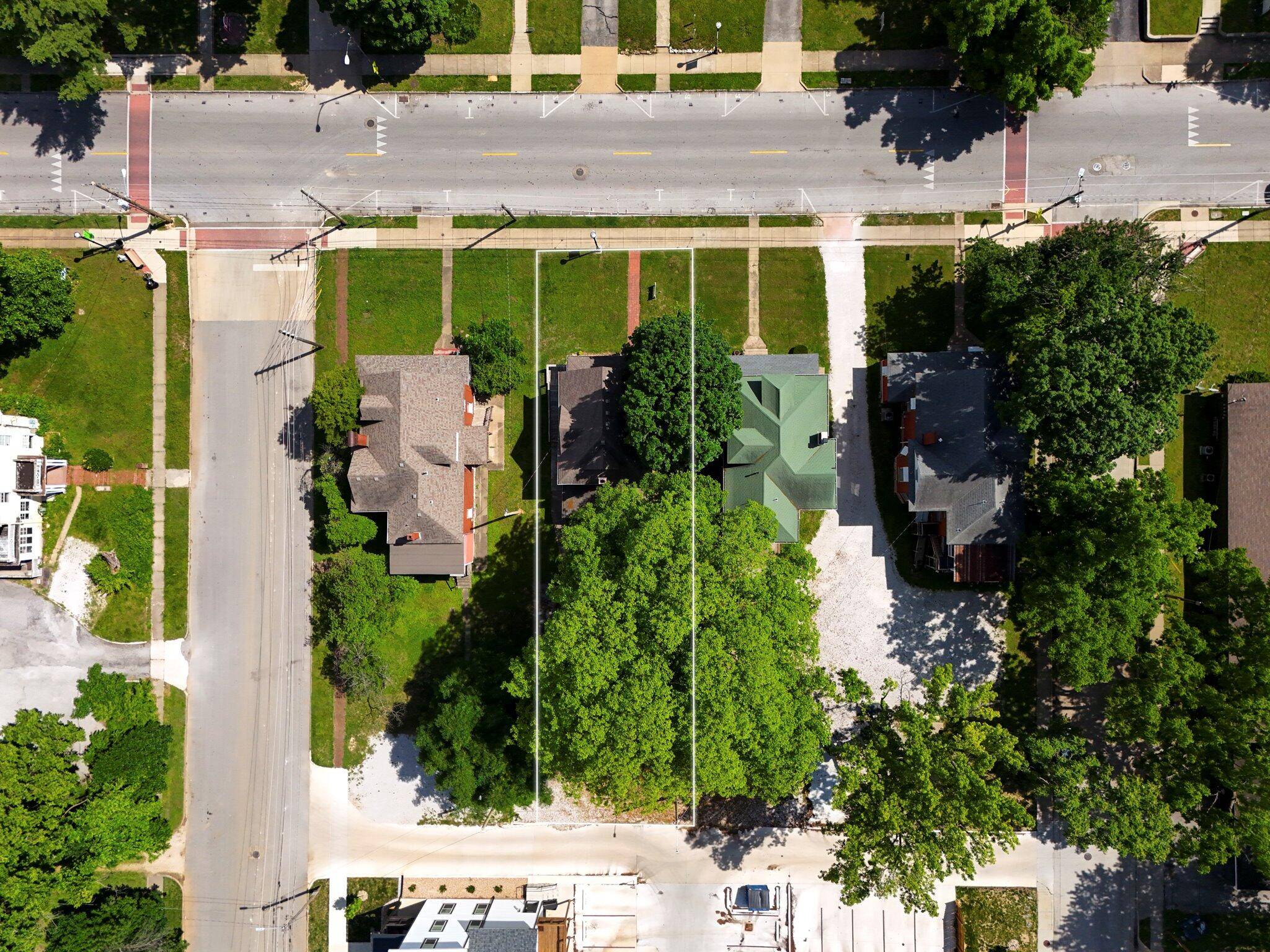 1111 E Walnut ST, Springfield, MO 65806