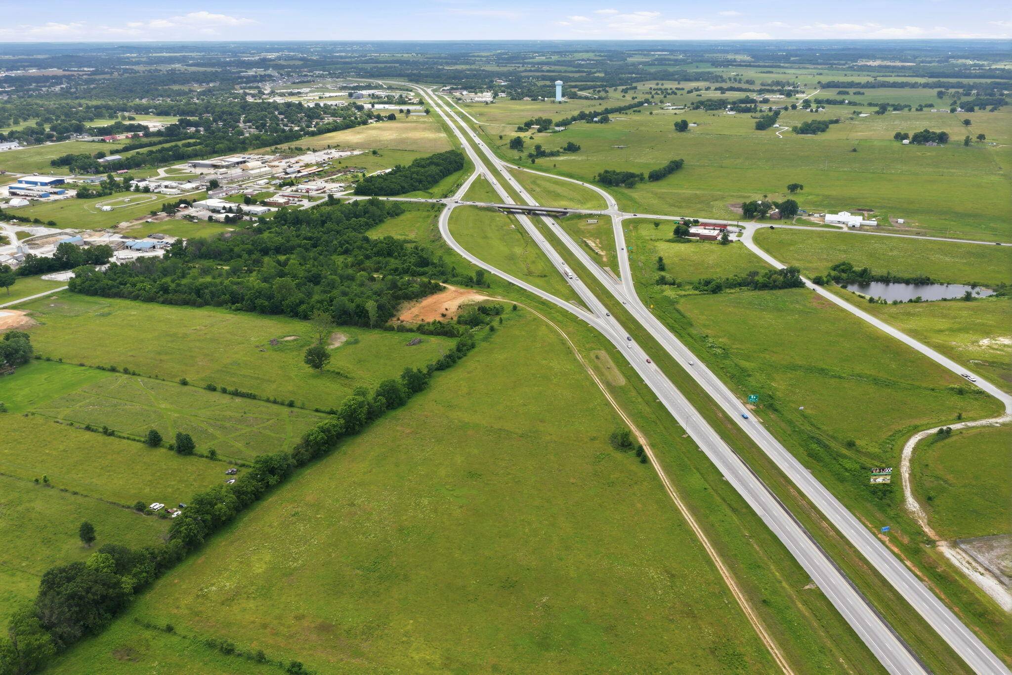 001 Highway 13, Bolivar, MO 65613