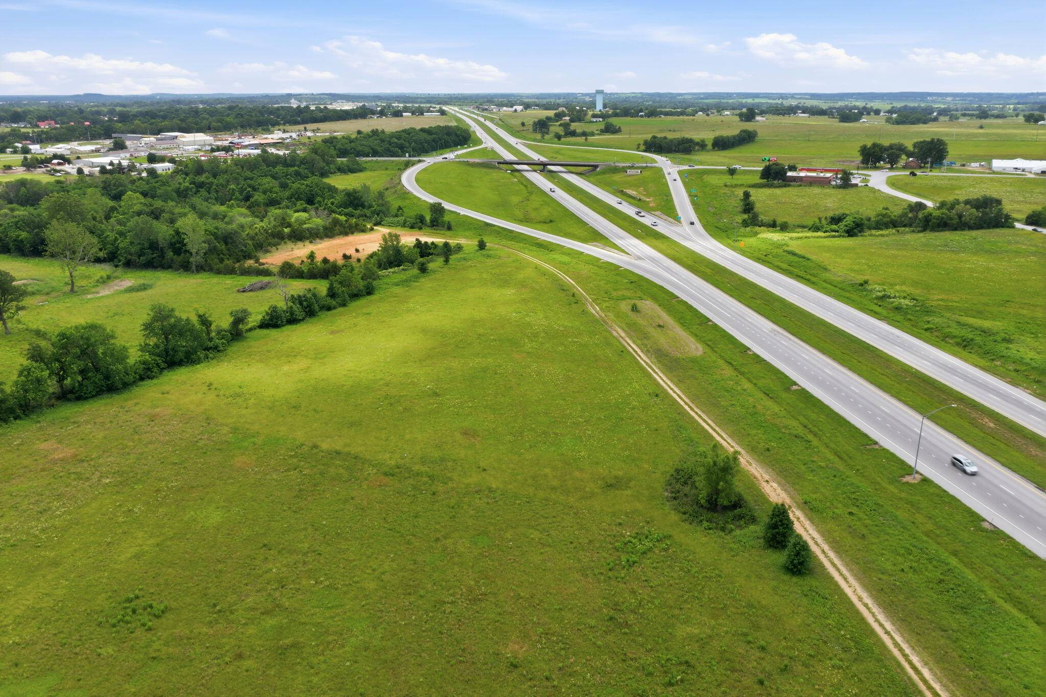 001 Highway 13, Bolivar, MO 65613