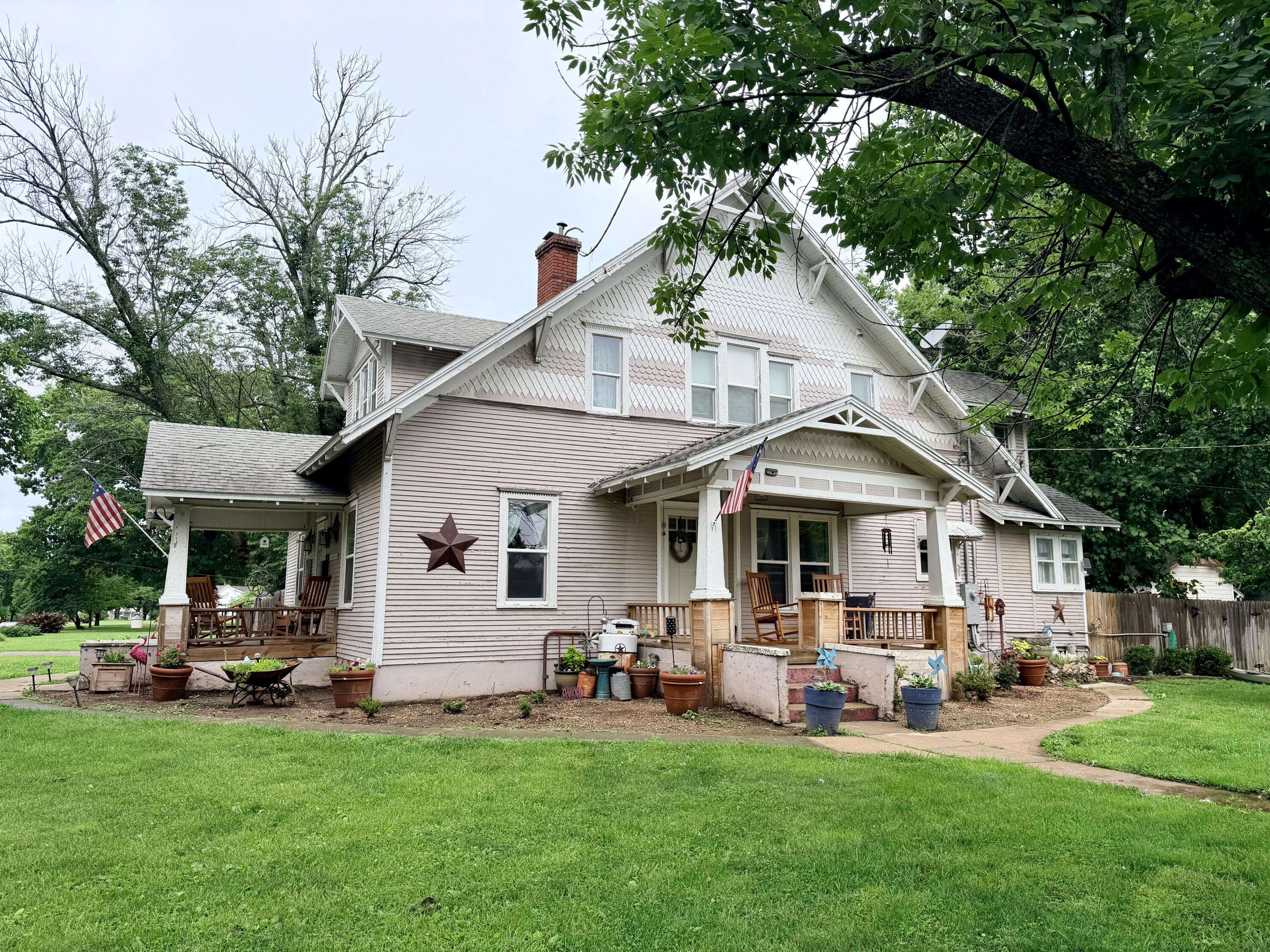 200 Barber ST, Greenfield, MO 65661