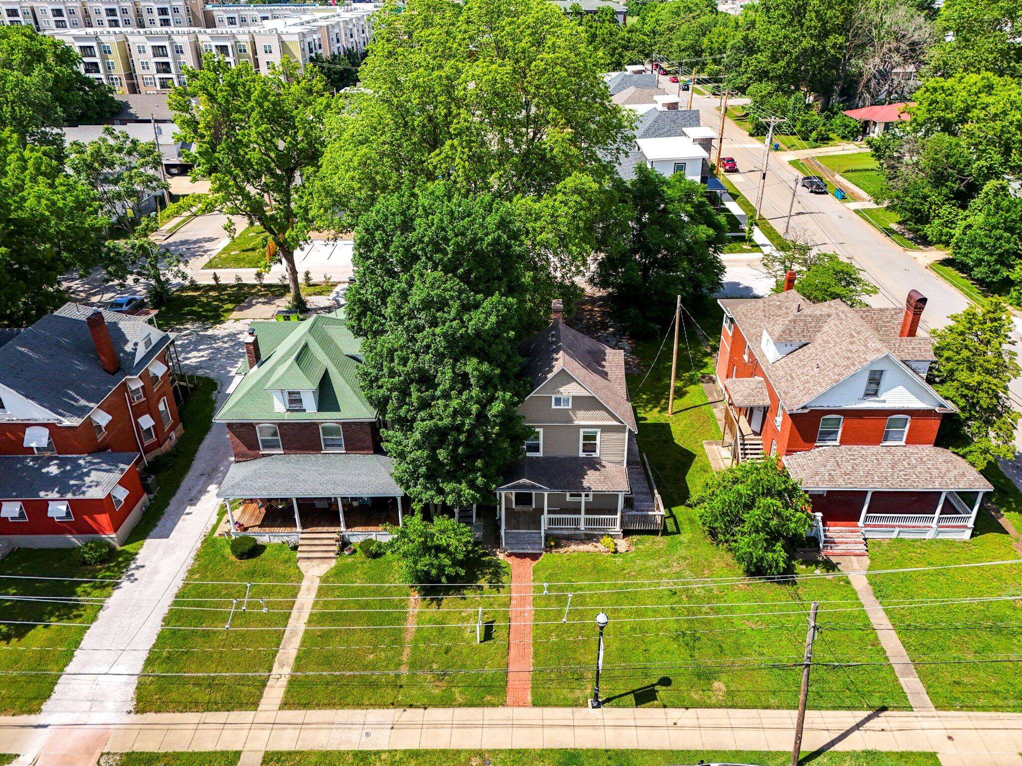 1111 E Walnut ST, Springfield, MO 65806