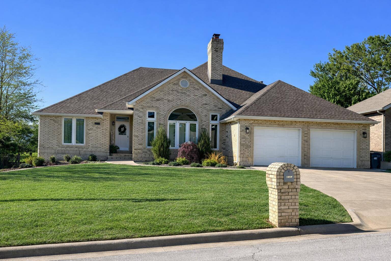 4821 E Cherokee ST, Springfield, MO 65809