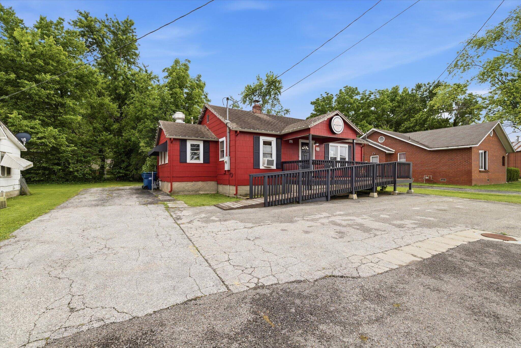 210 & 302 E Mt Vernon ST, Nixa, MO 65714