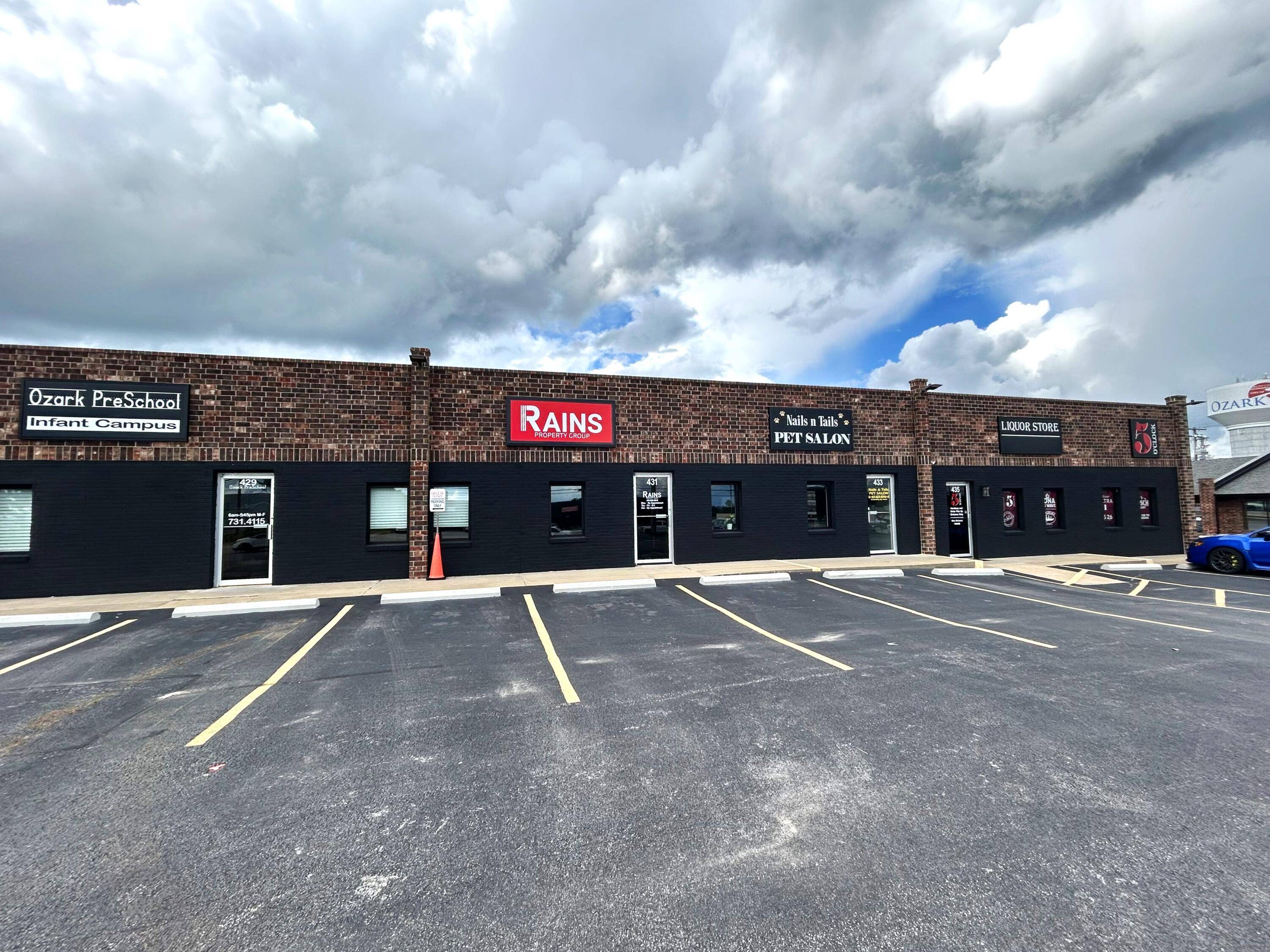 429 E South ST, Ozark, MO 65721