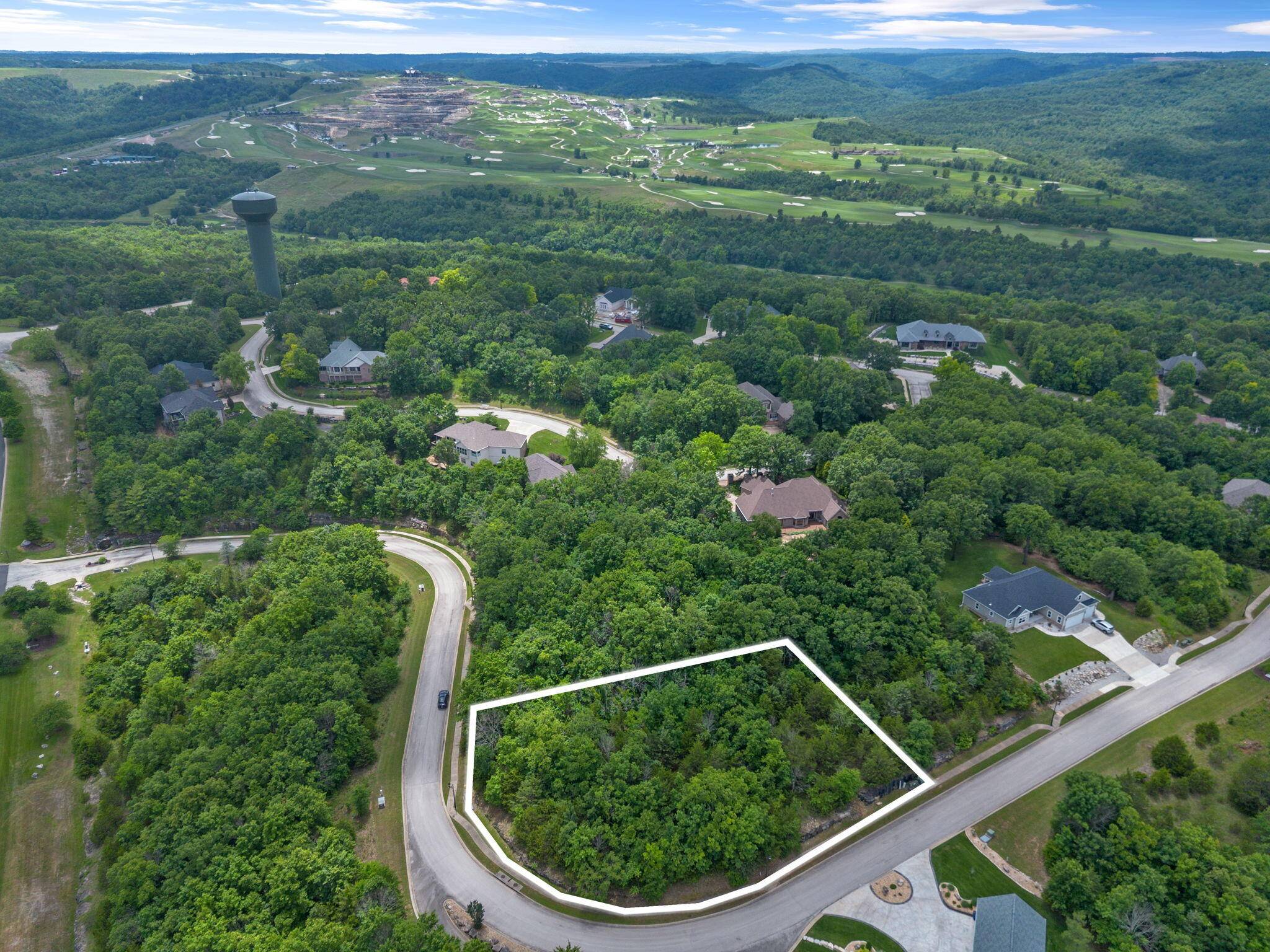 165 Forest Oak DR, Hollister, MO 65672