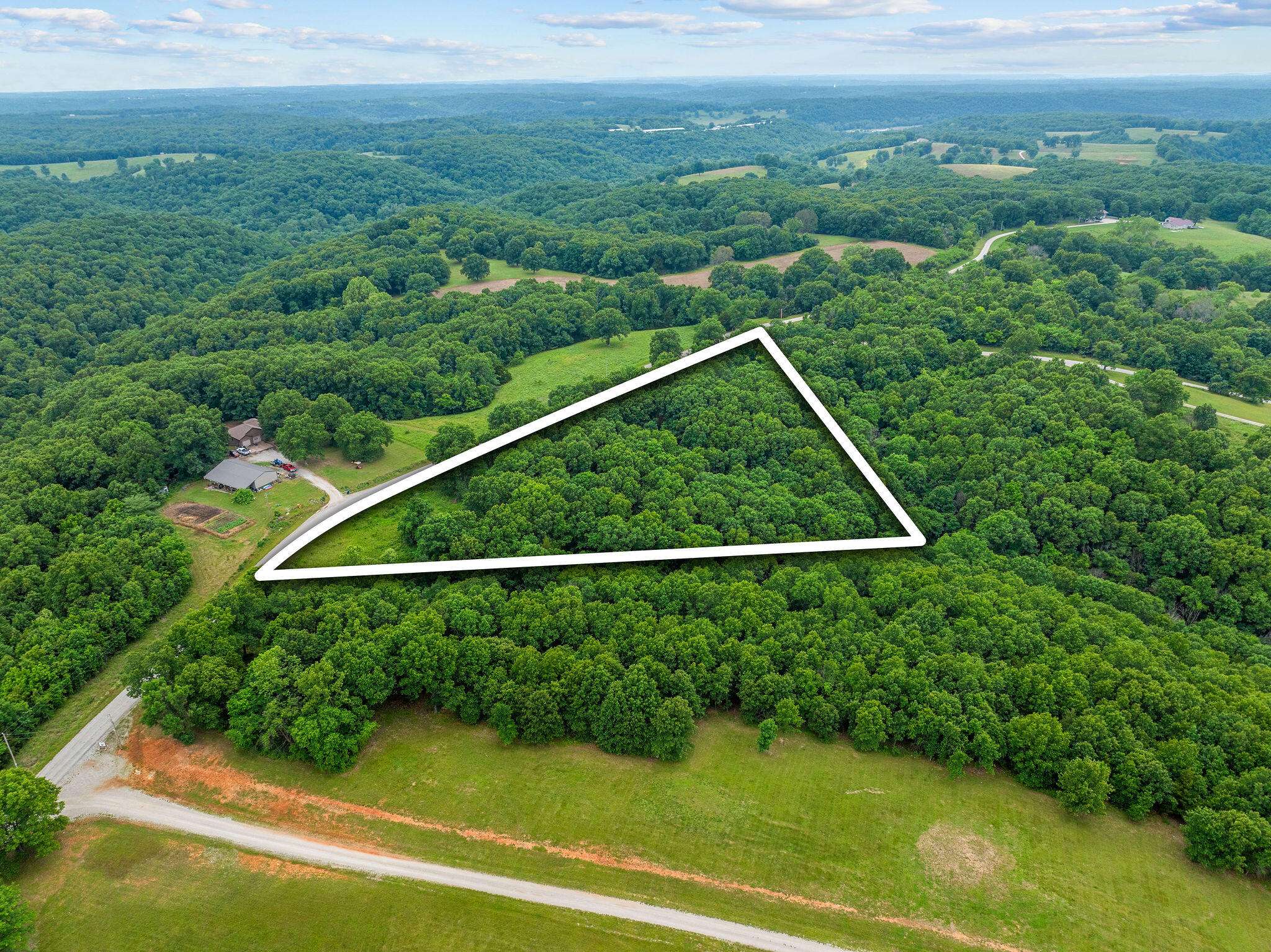 000 Sycamore Ranch RD, Galena, MO 65656