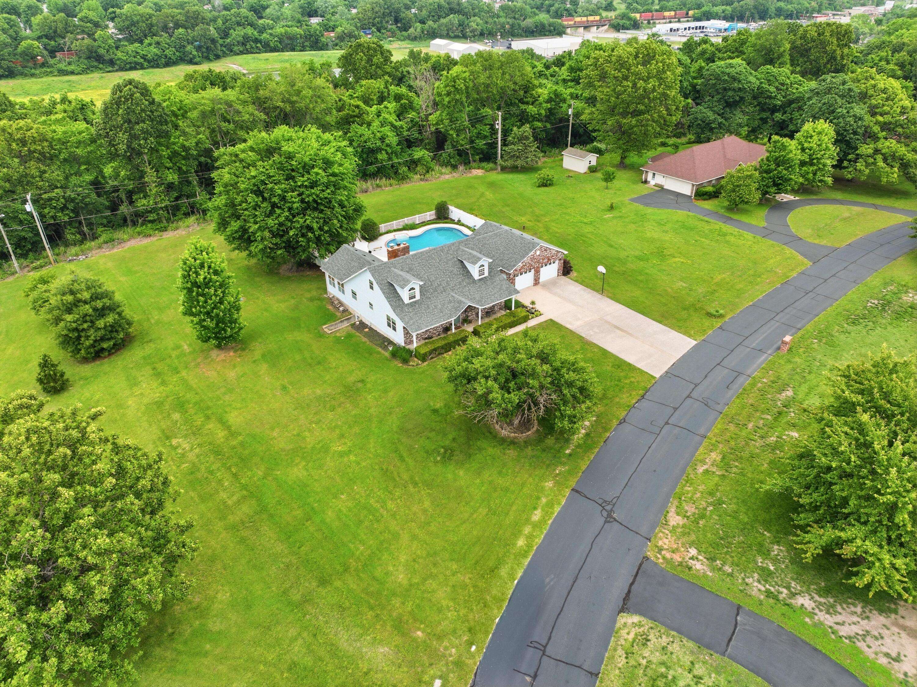 4071 Deer Ridge ST, Neosho, MO 64850