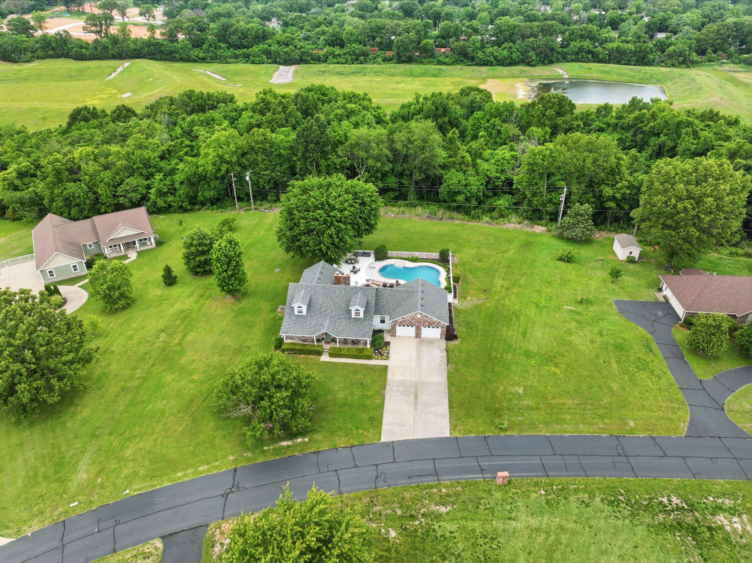 4071 Deer Ridge ST, Neosho, MO 64850