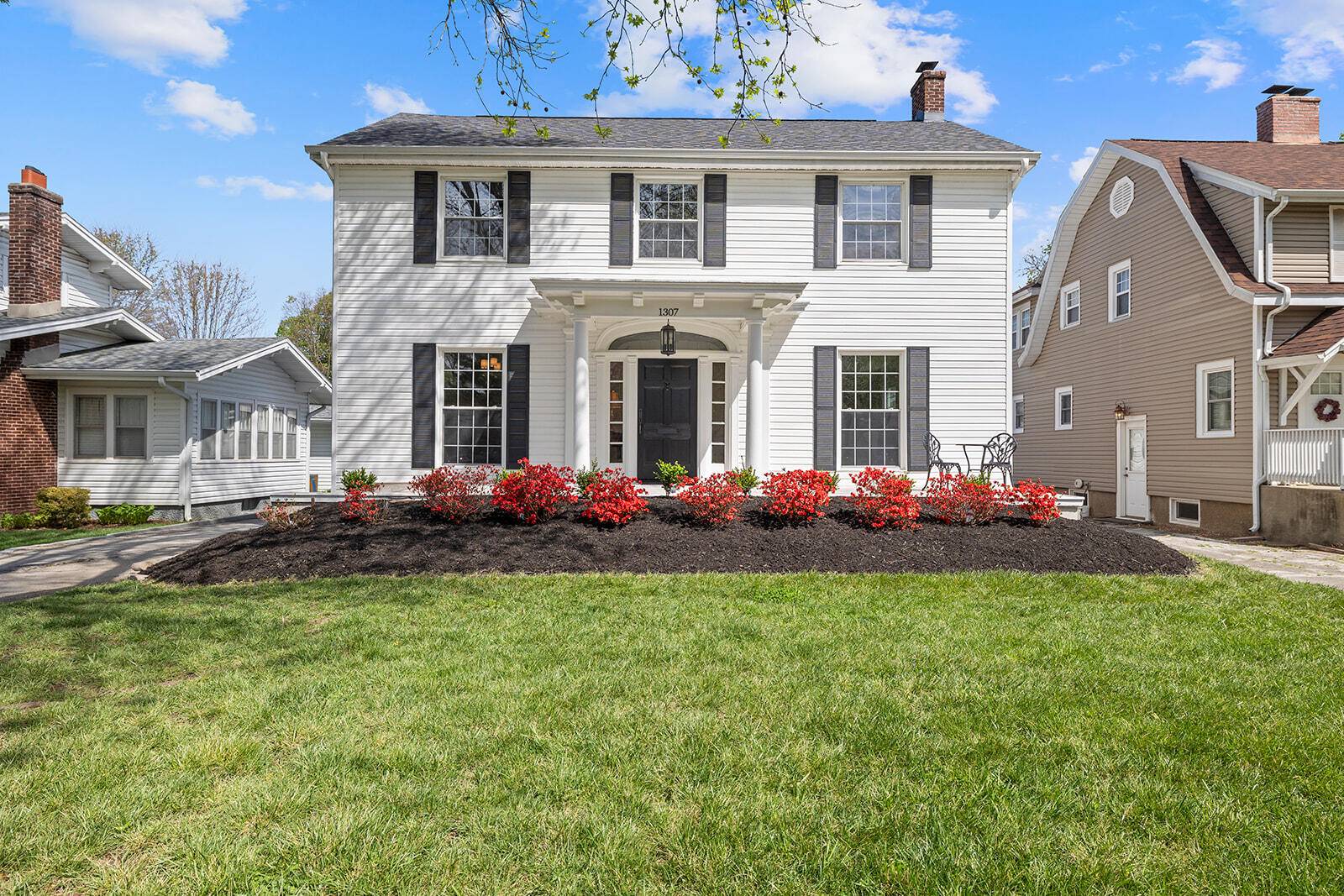 1307 E Delmar ST, Springfield, MO 65804