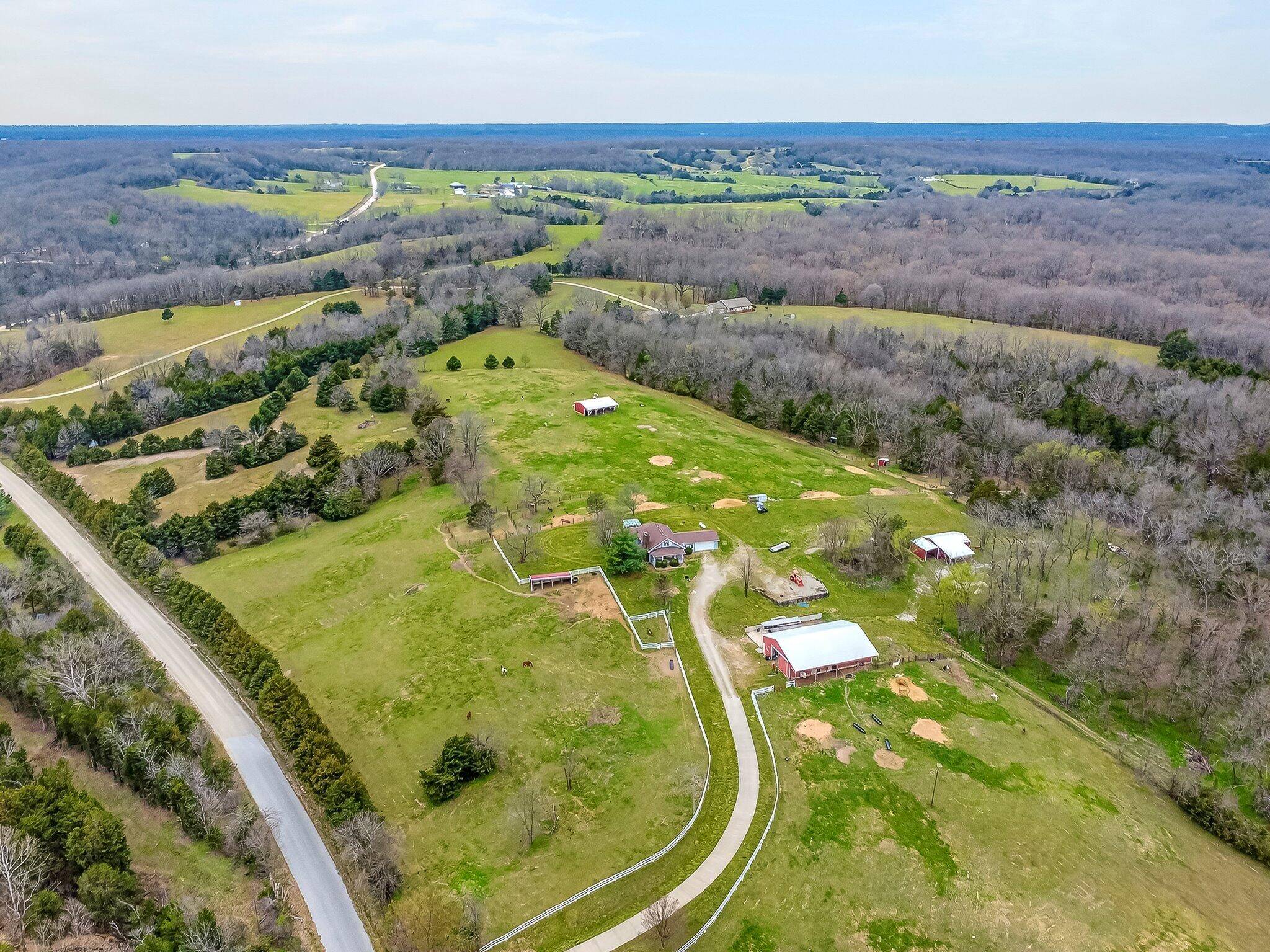 3735 Meyers Hollow RD, Marshfield, MO 65706