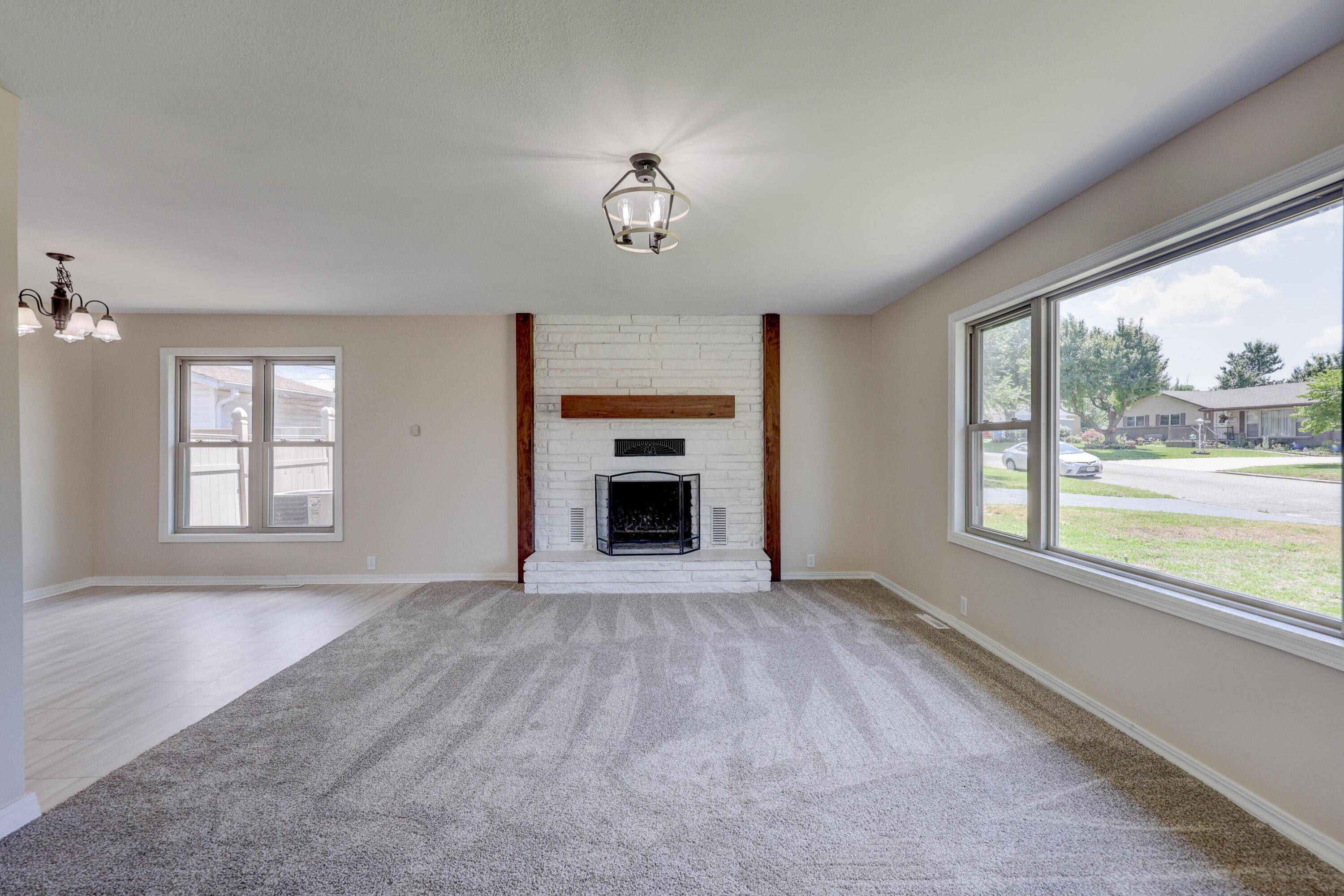2205 S Ozark AVE, Joplin, MO 64804