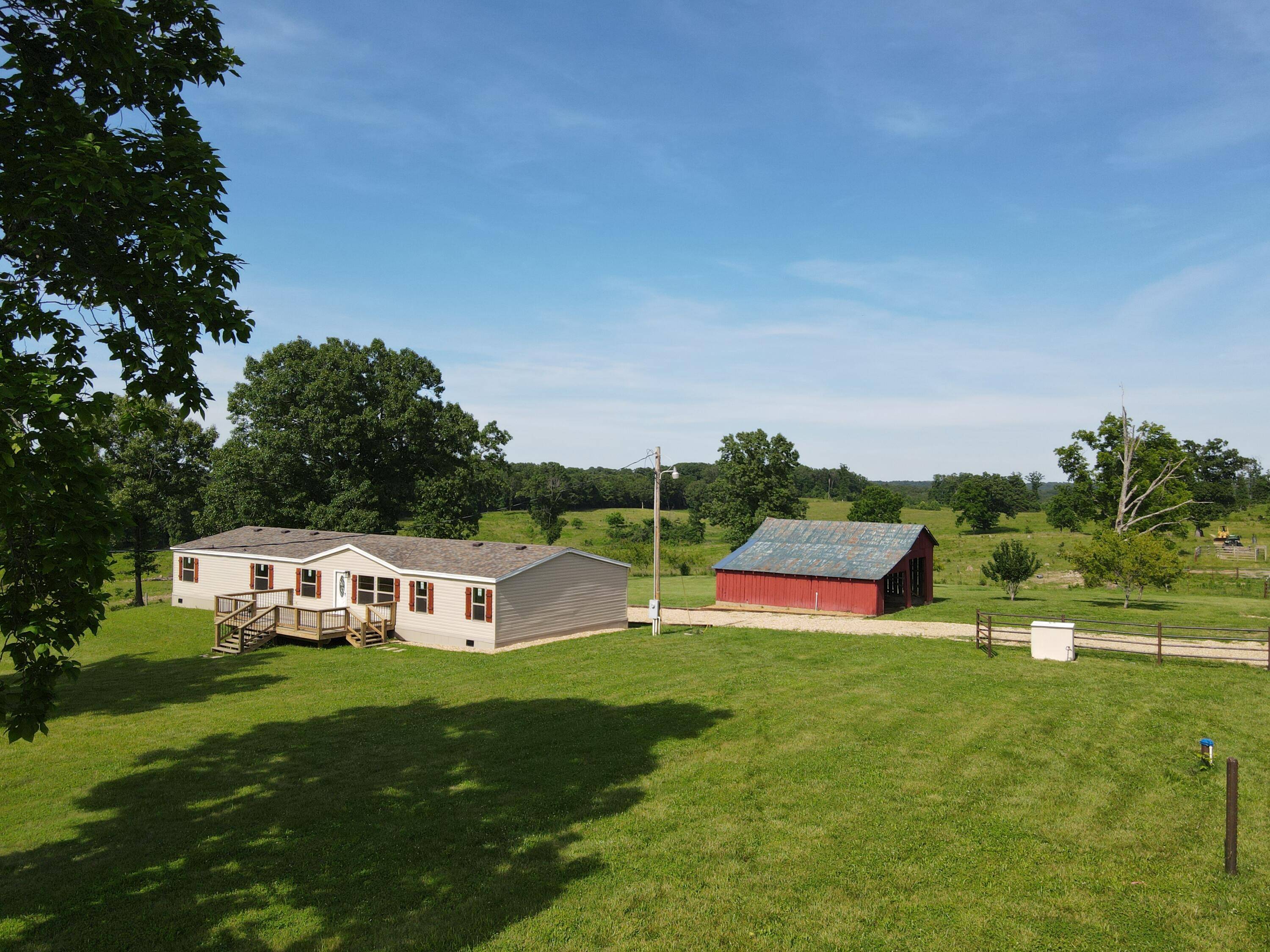 1032 County Road A-409, Ava, MO 65608