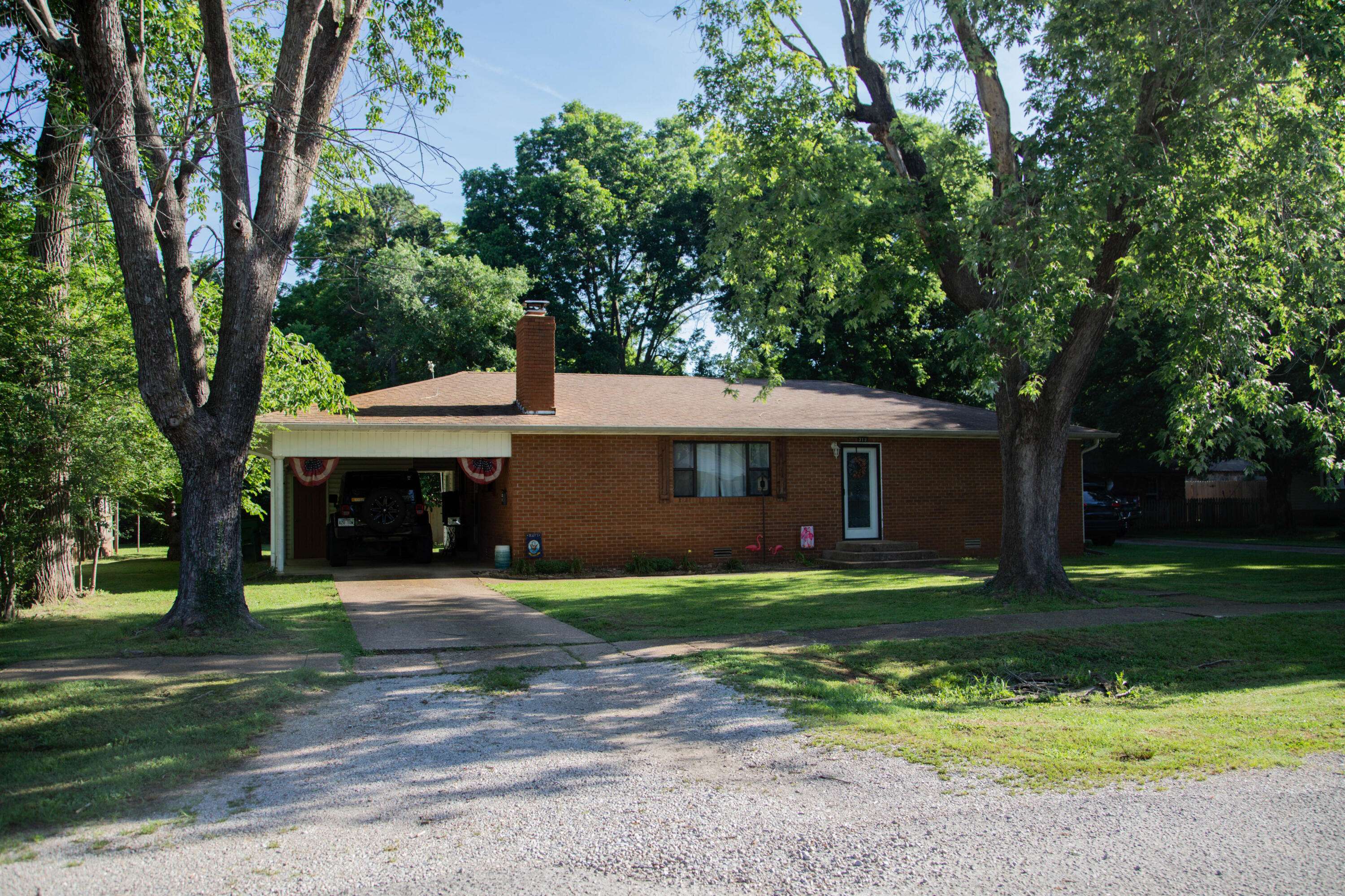 313 Beatrice ST, Thayer, MO 65791