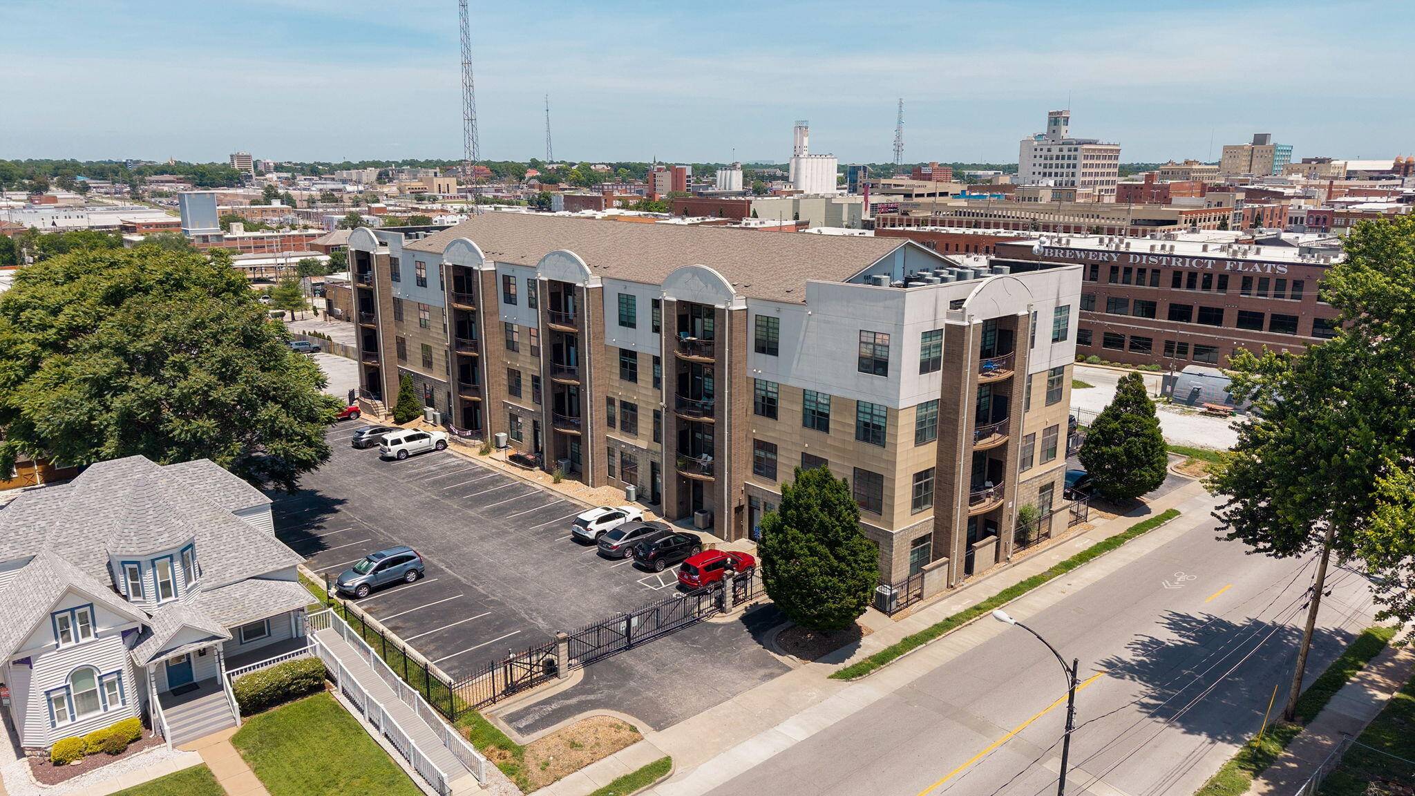 623 W Walnut ST #Unit 301, Springfield, MO 65806