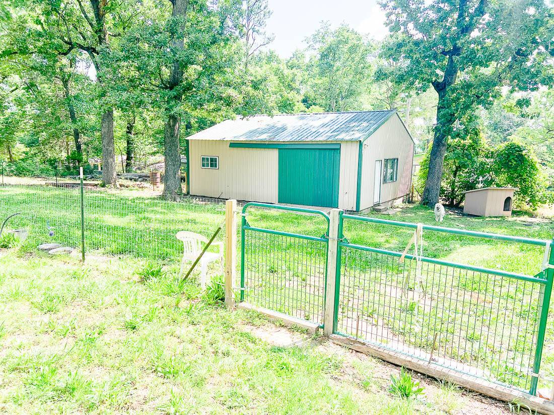 233 County Road 638, Theodosia, MO 65761