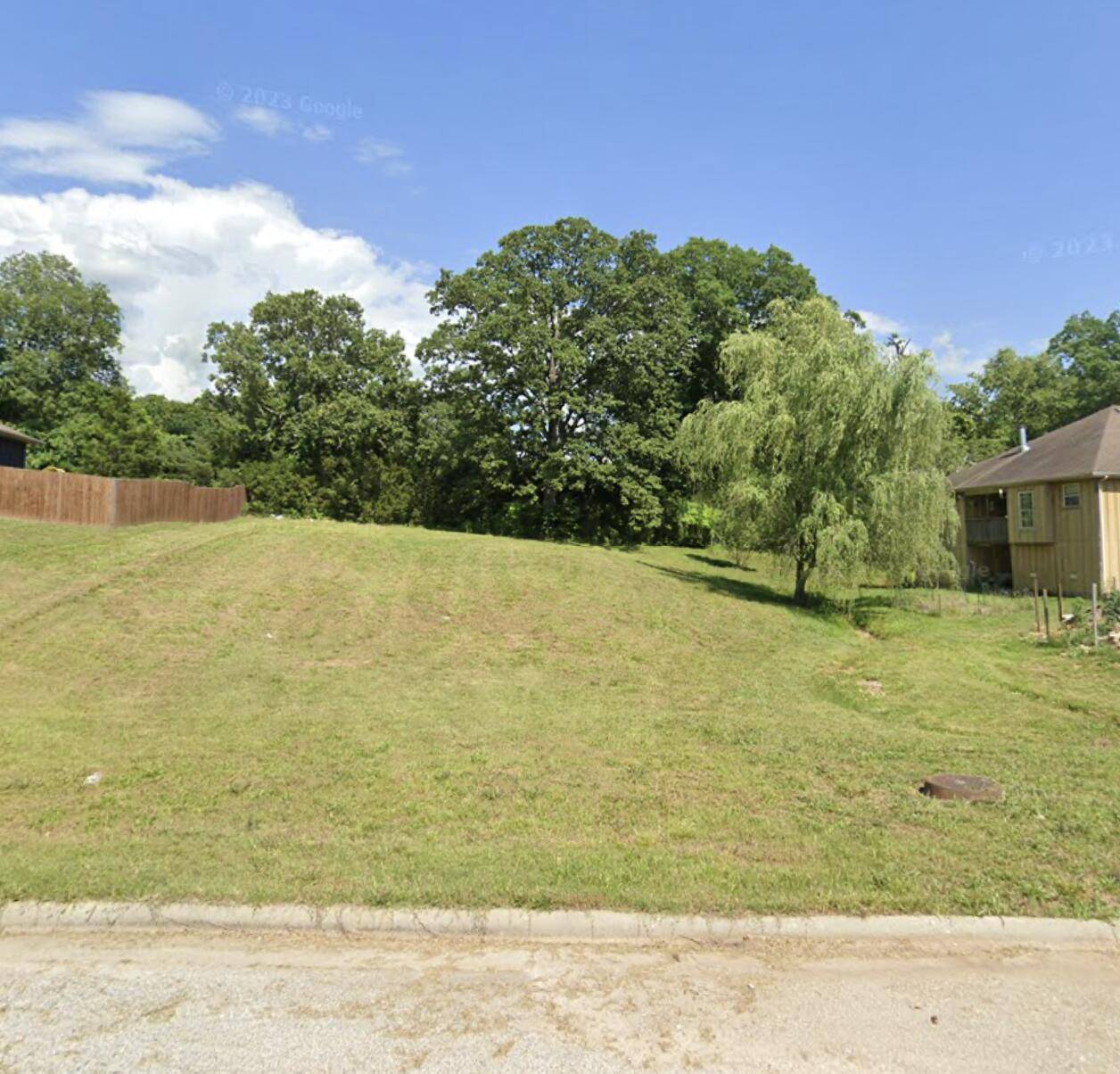 970 S 21st AVE, Ozark, MO 65721