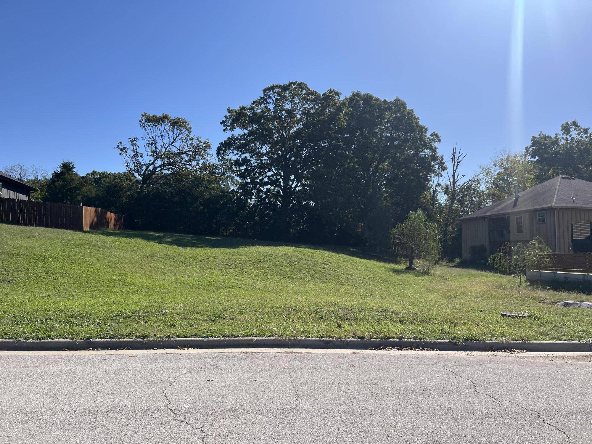 970 S 21st AVE, Ozark, MO 65721