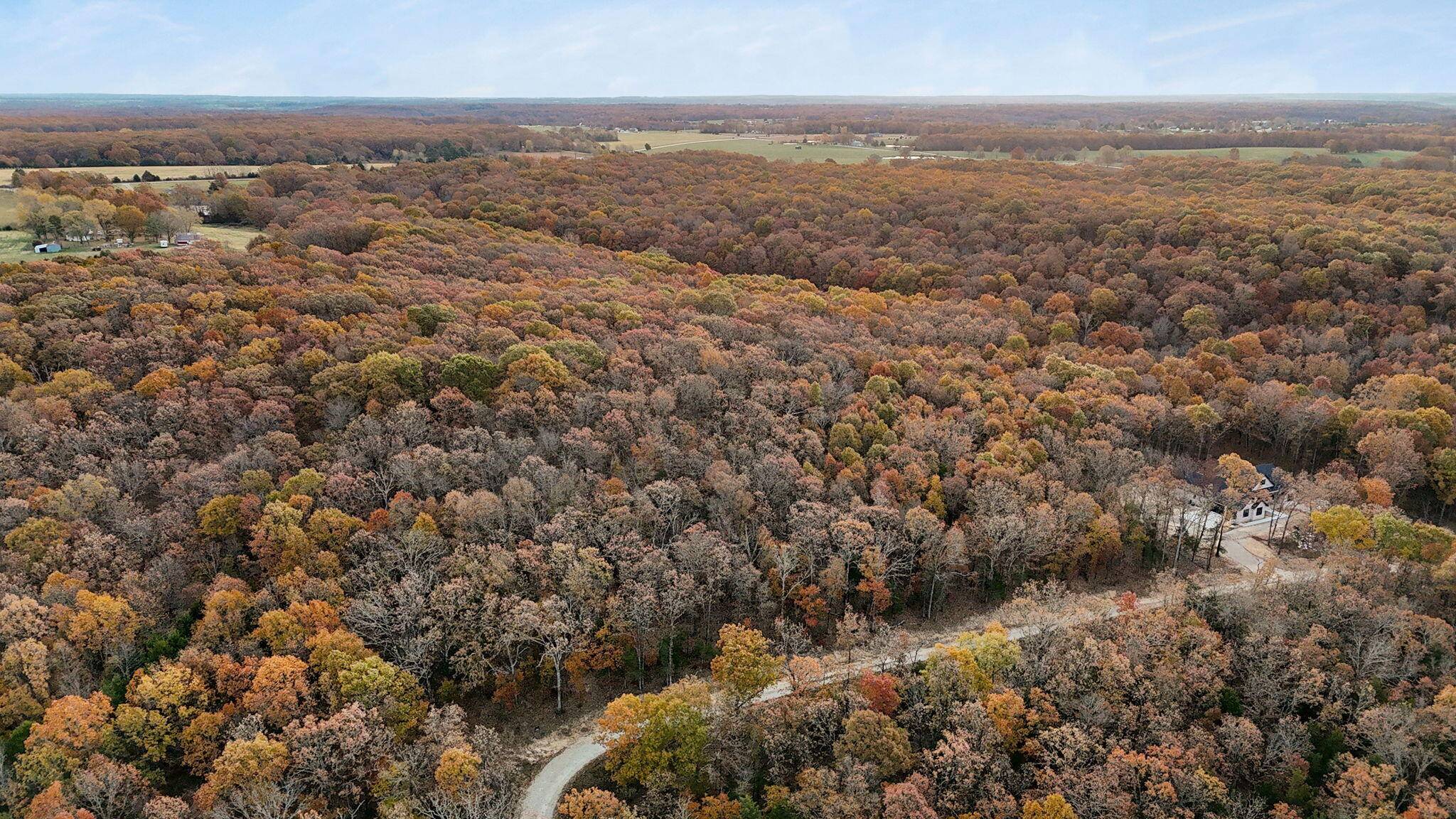 000 Cedarwood DR, Marshfield, MO 65706