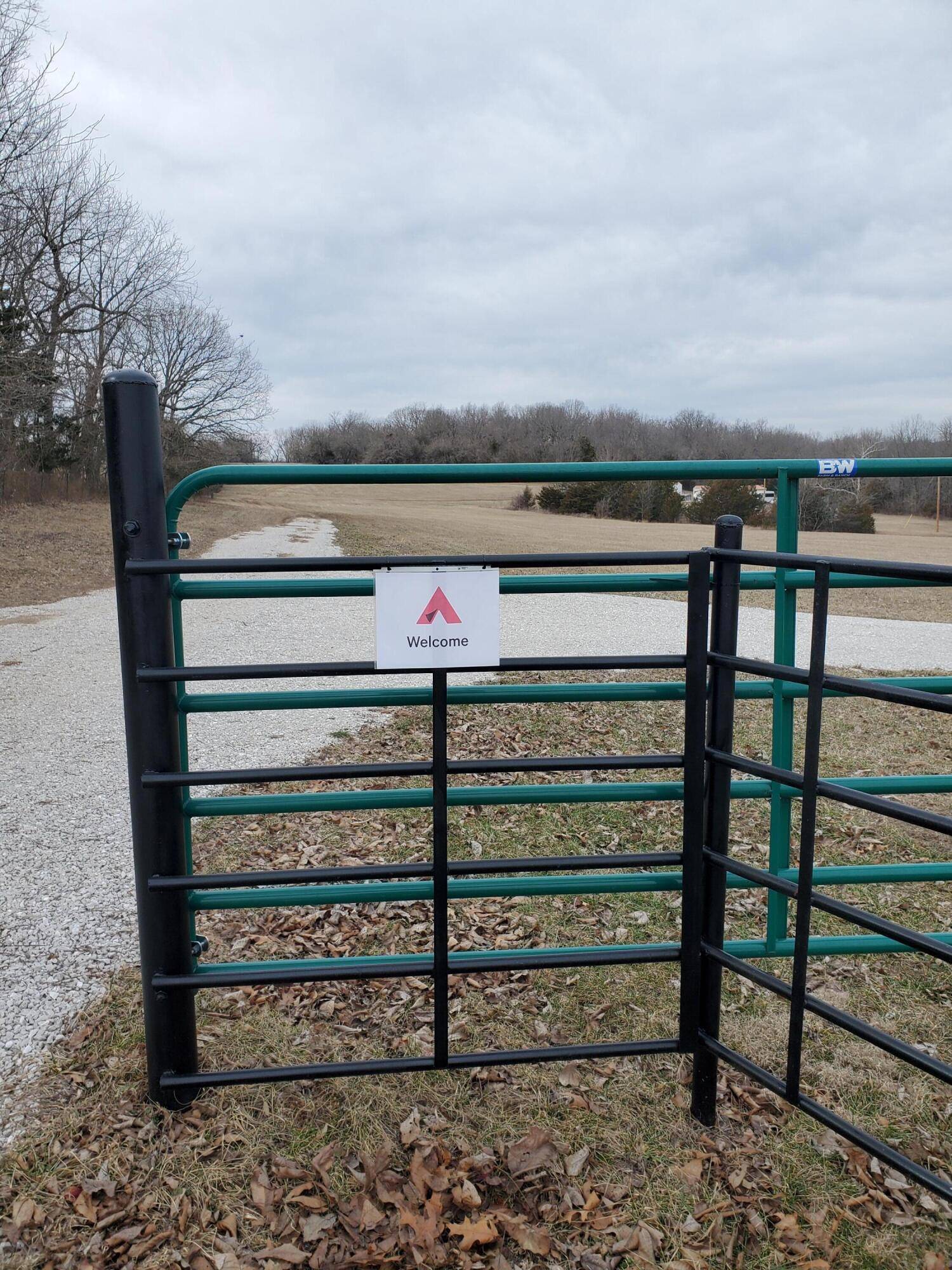 4775 S 50th RD, Aldrich, MO 65601