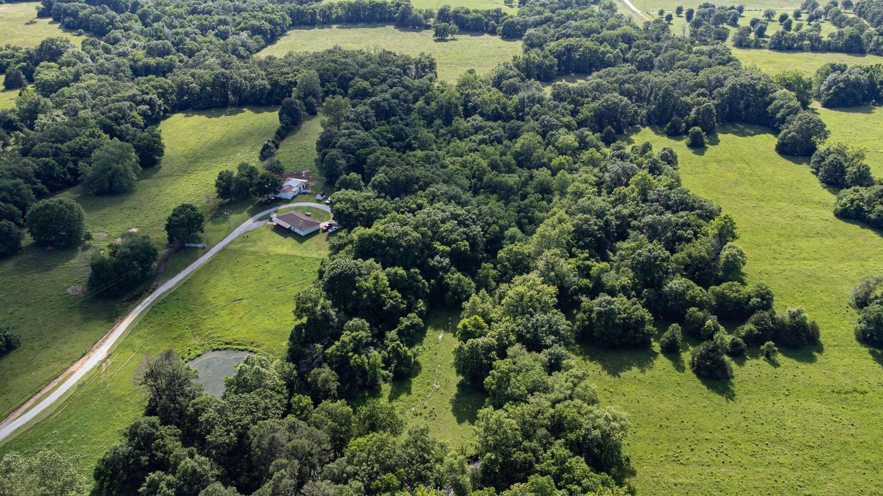 240 S 701 RD, El Dorado Springs, MO 64744