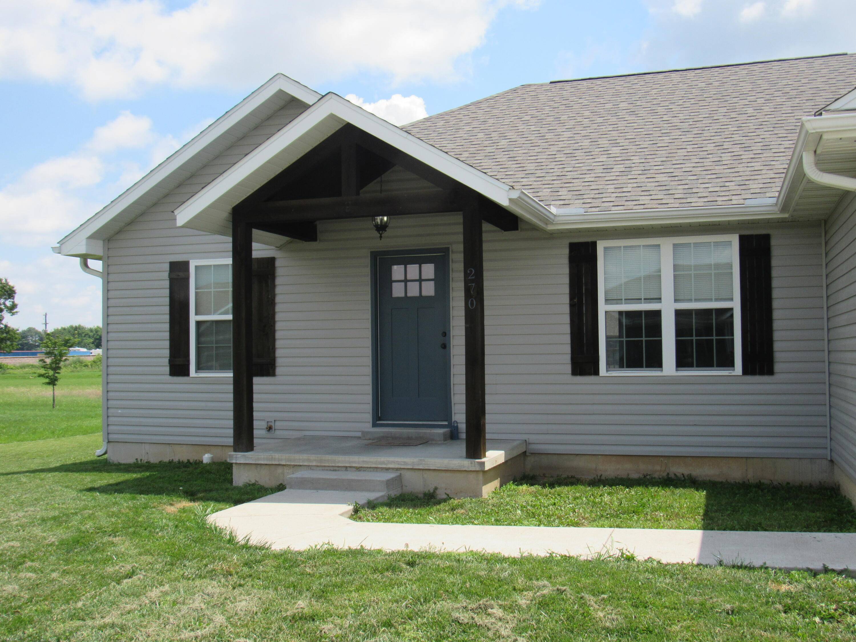270 Velma DR, Seymour, MO 65746