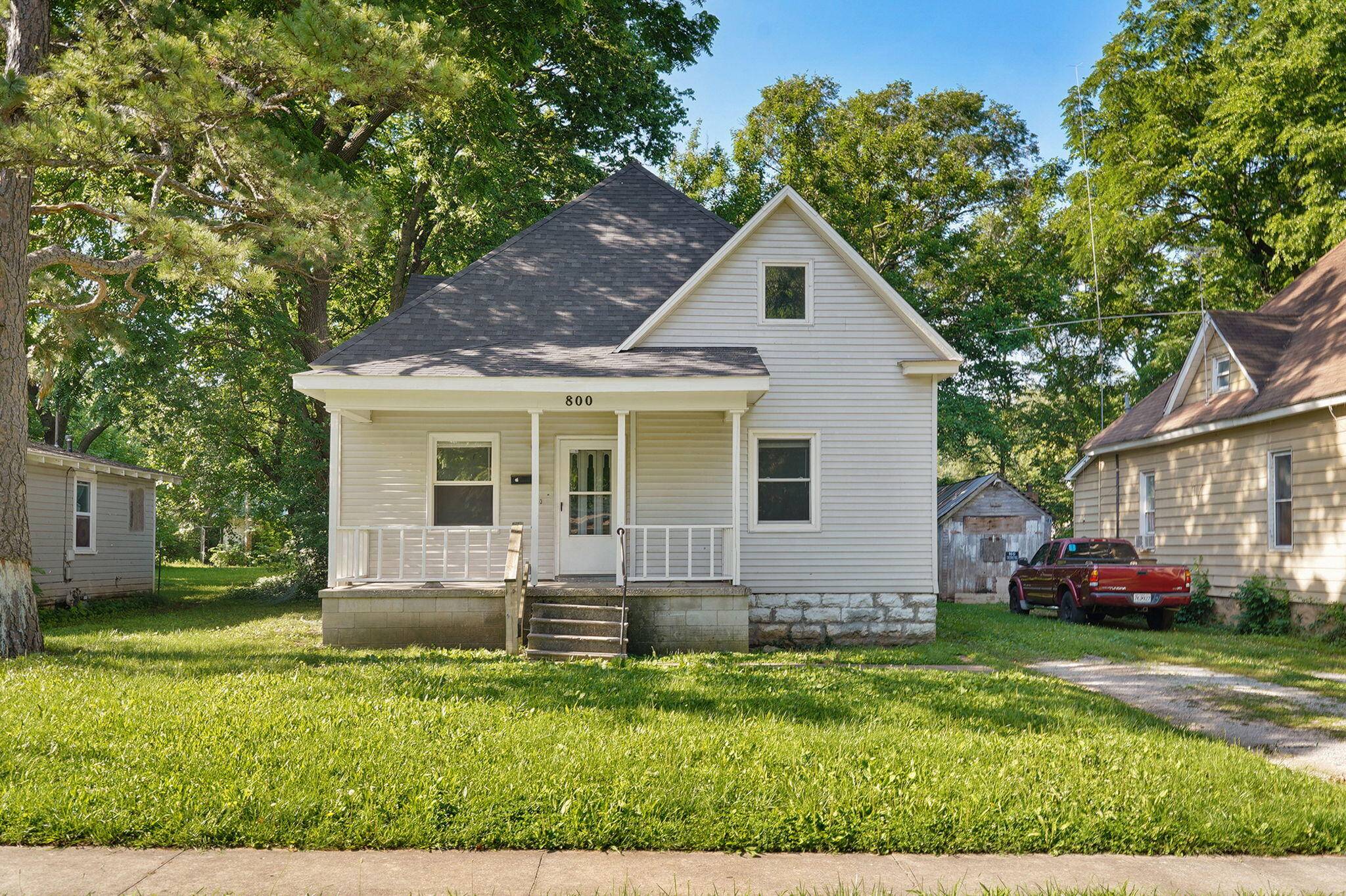 800 W Central ST, Springfield, MO 65802