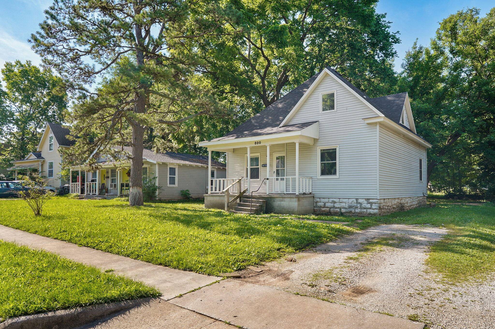 800 W Central ST, Springfield, MO 65802