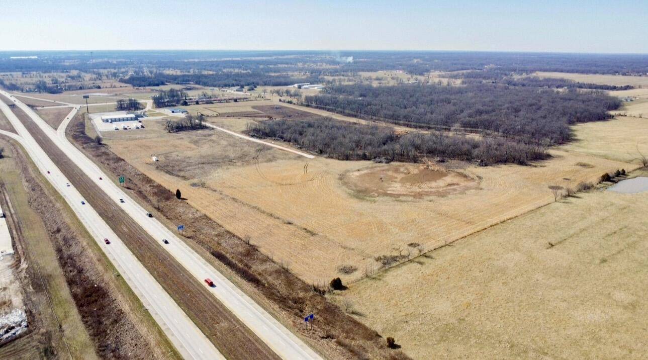 Xxx Memory Lane, Neosho, MO 64850