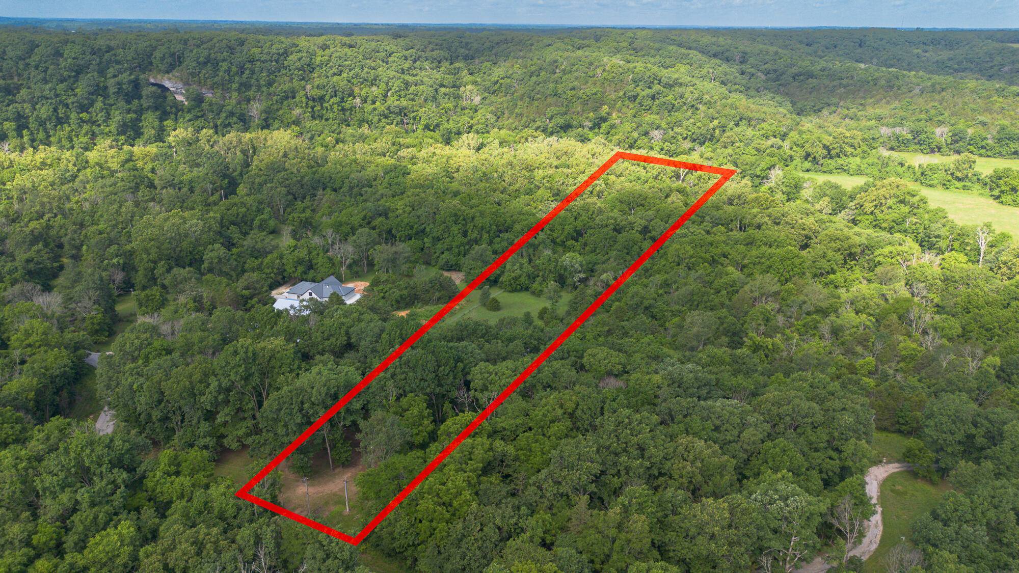 811 Rainbow Valley DR, Highlandville, MO 65669