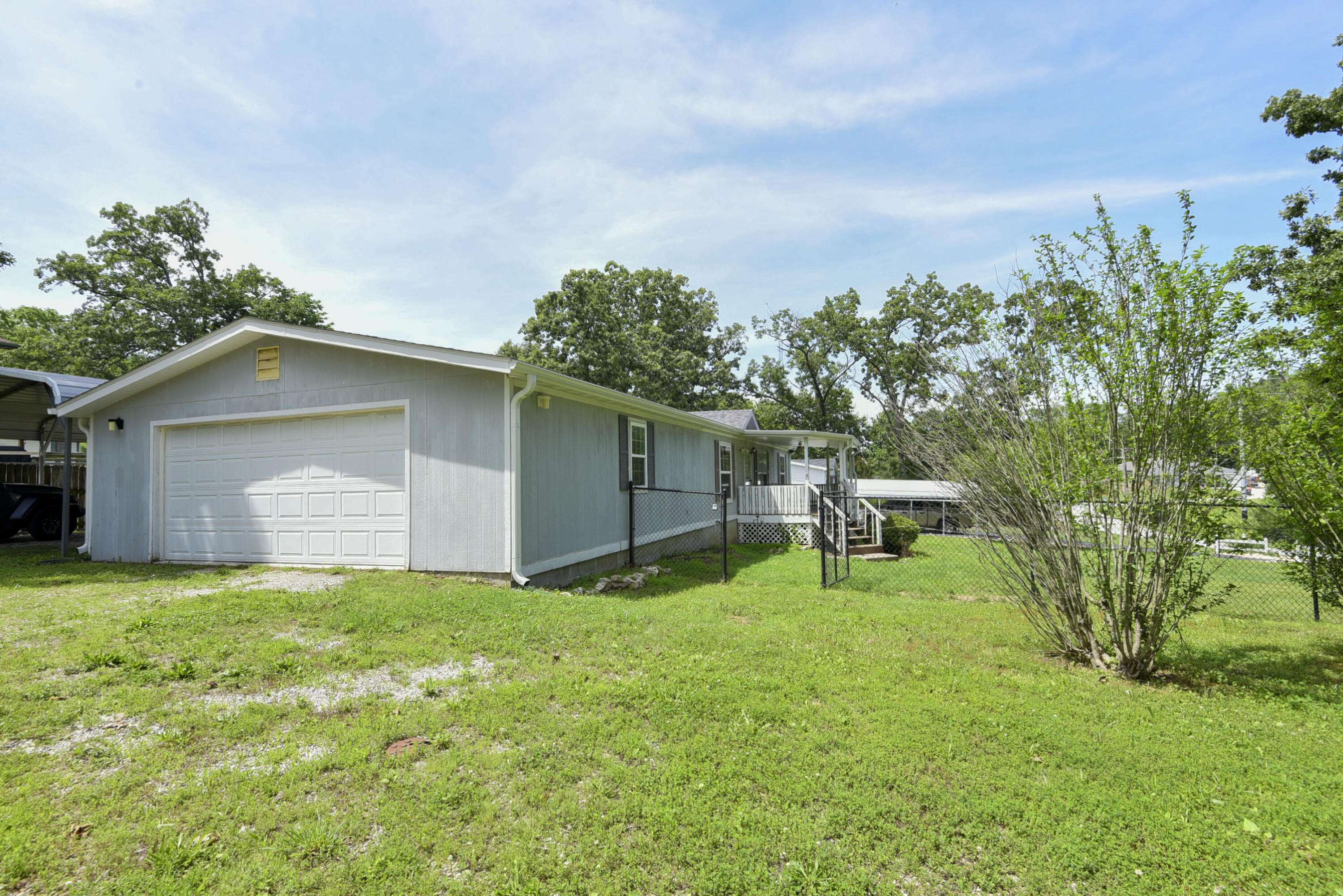 2027 State Highway Vv, Powersite, MO 65731