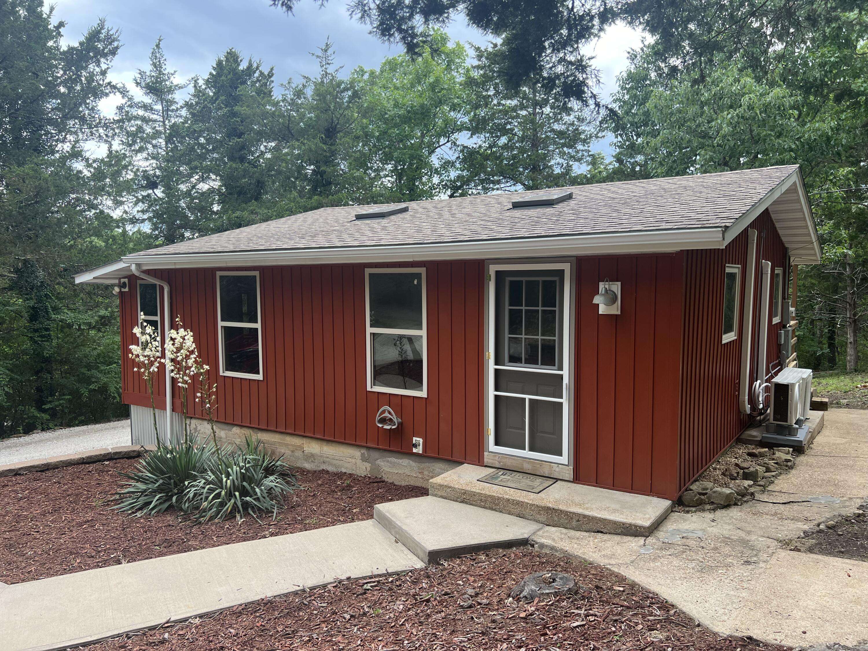912 Brace Hill RD, Kissee Mills, MO 65680