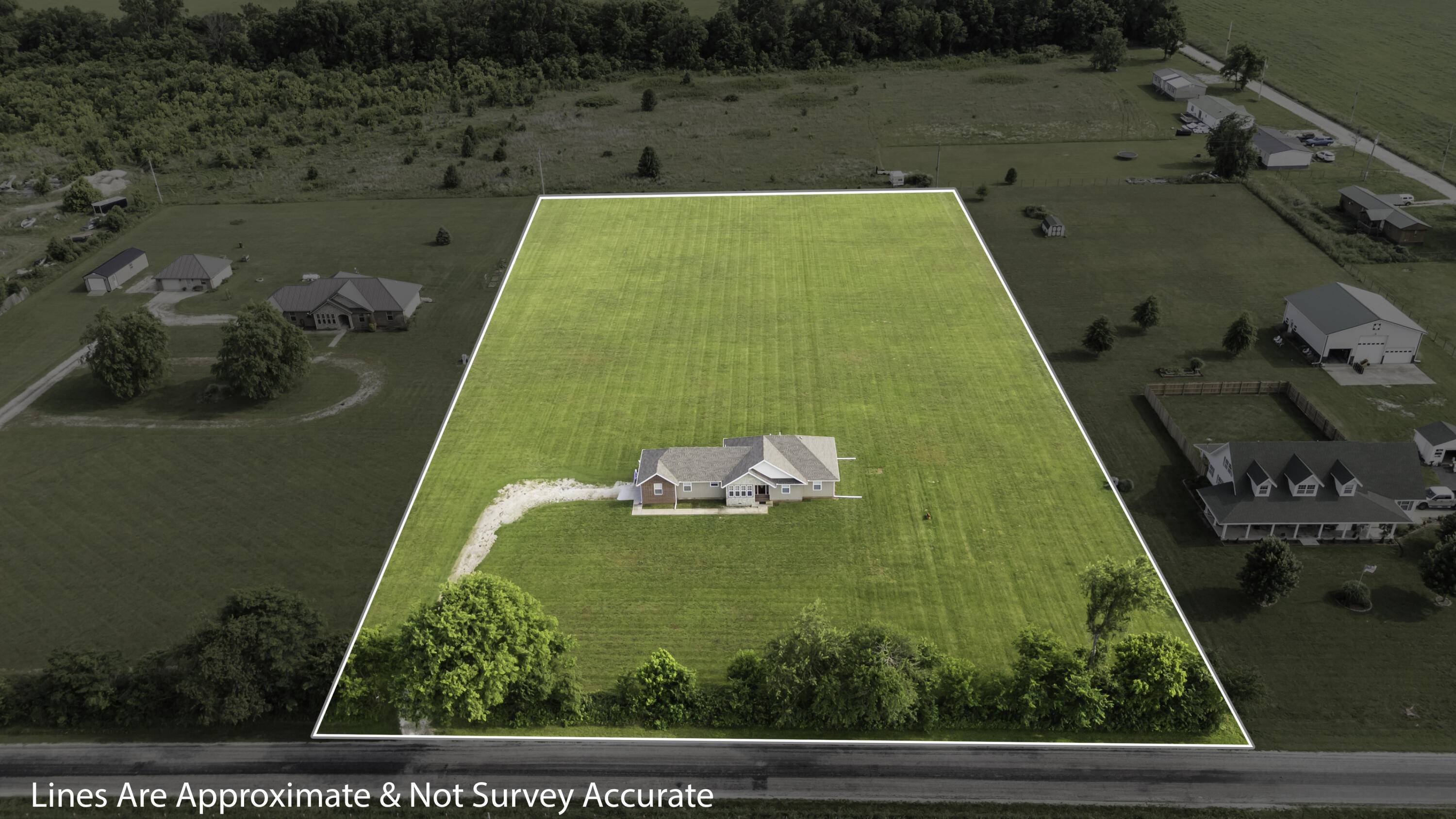 8861 Farm Road 2212, Washburn, MO 65772