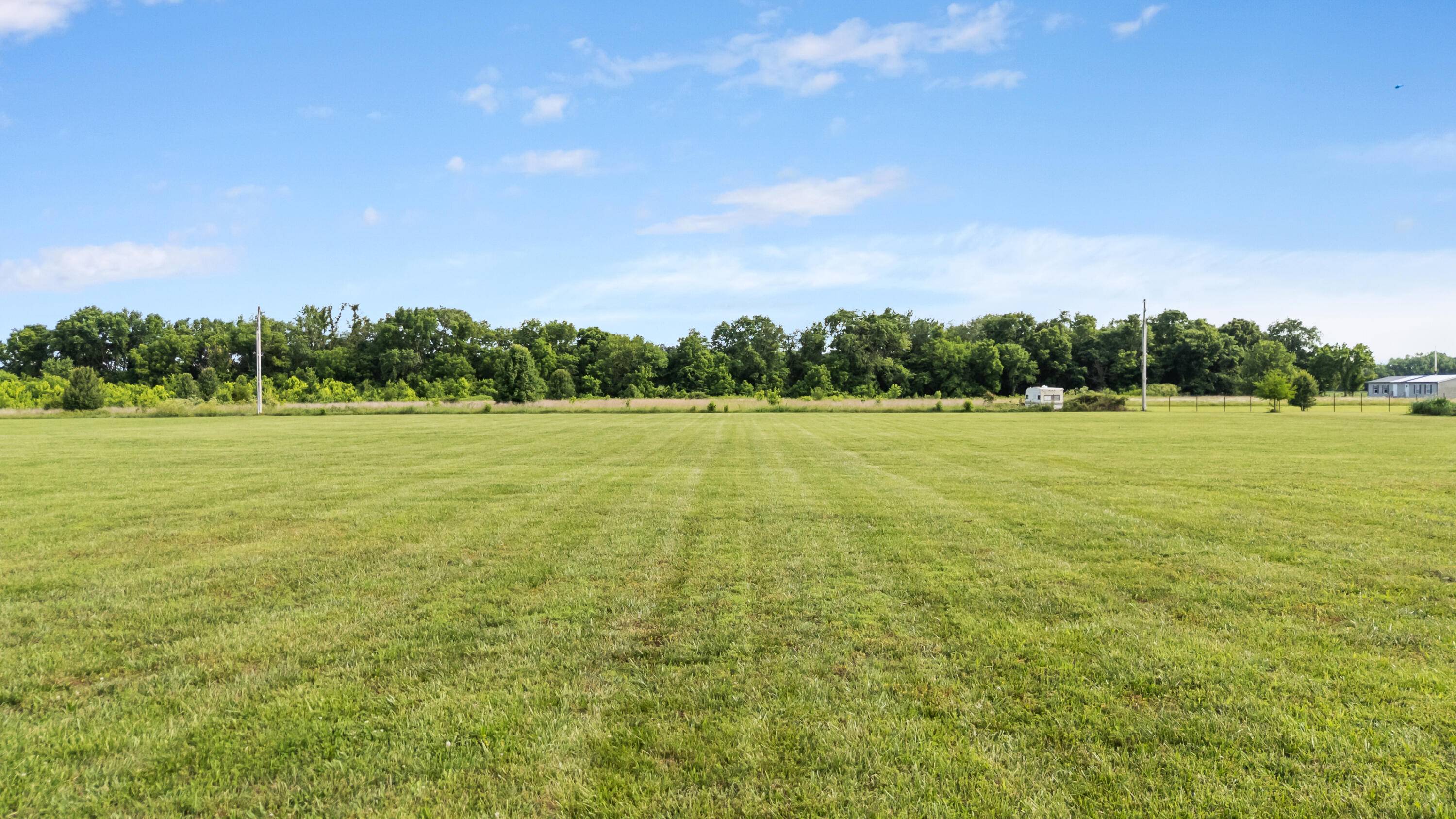 8861 Farm Road 2212, Washburn, MO 65772