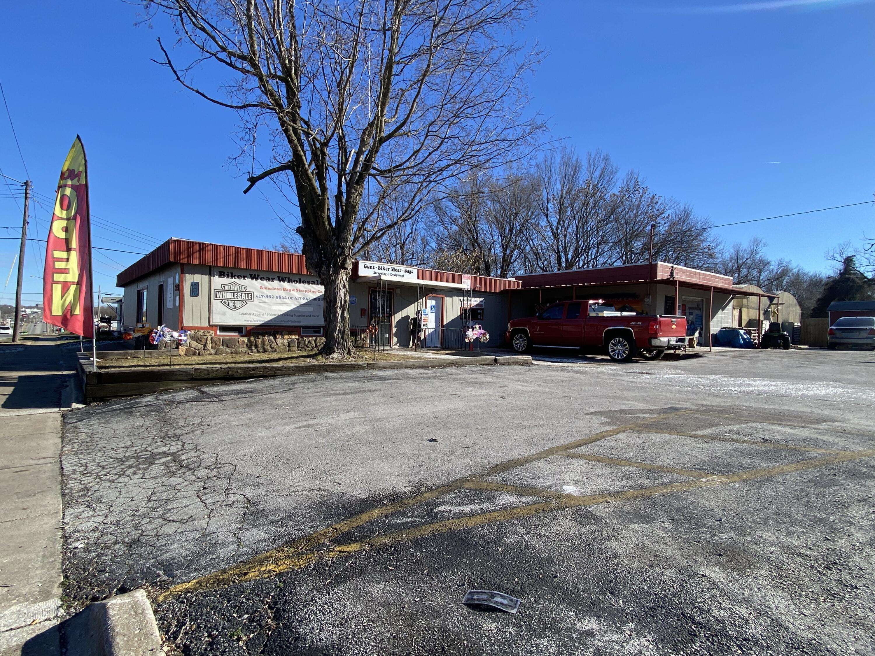 504 W Kearney ST, Springfield, MO 65803