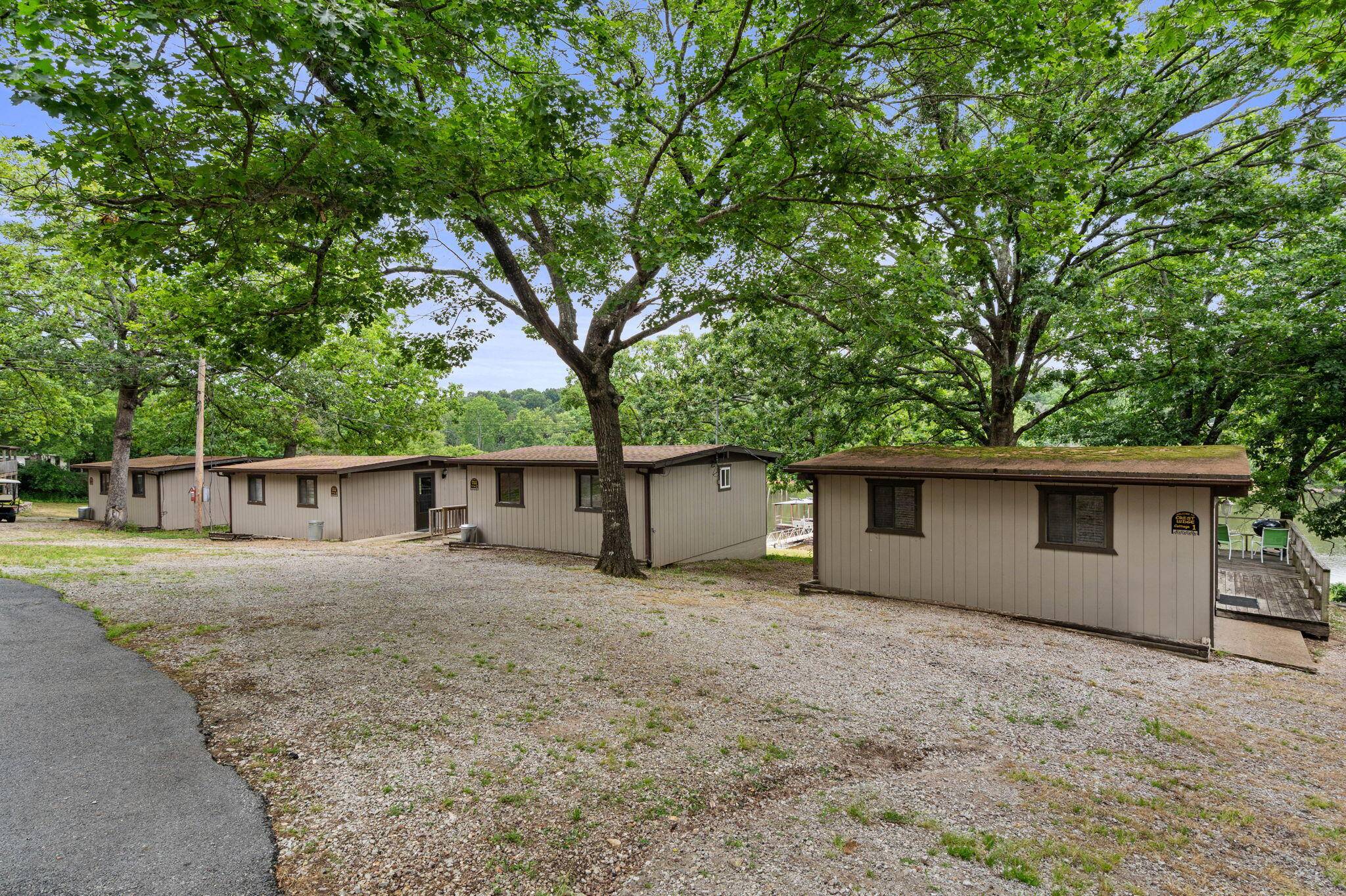 346 Terrace Crest LN #3, Reeds Spring, MO 65737
