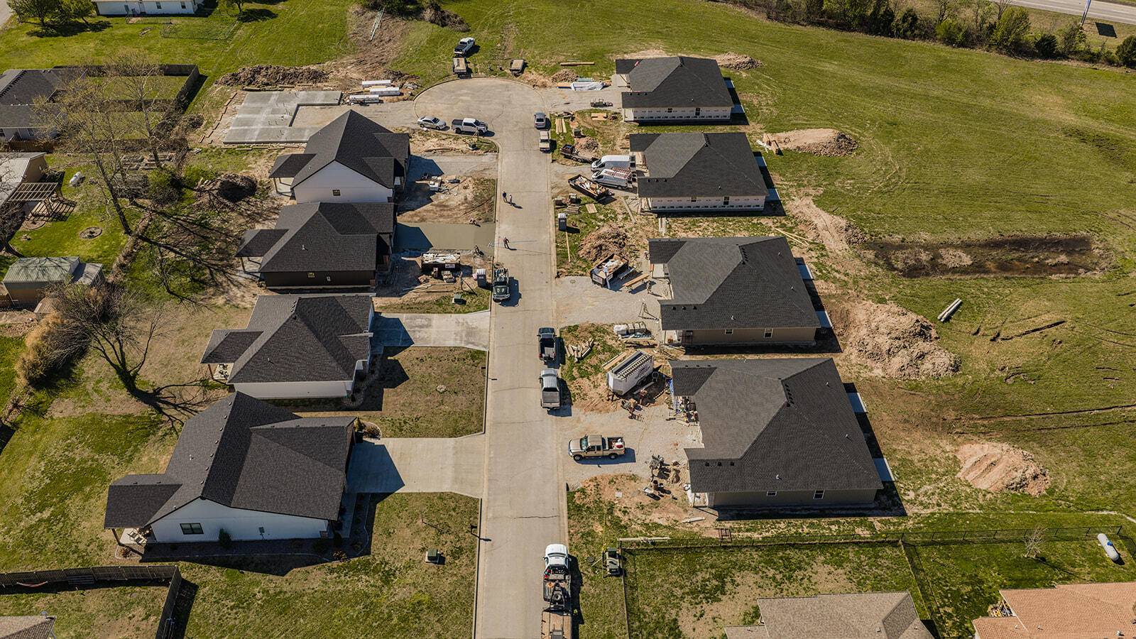 2721/2753 S Caden LN, Bolivar, MO 65613