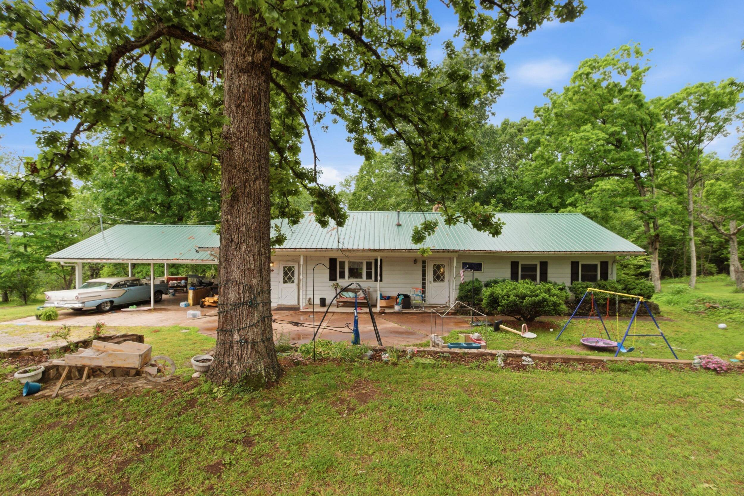 34 Indian Oaks DR, Isabella, MO 65676