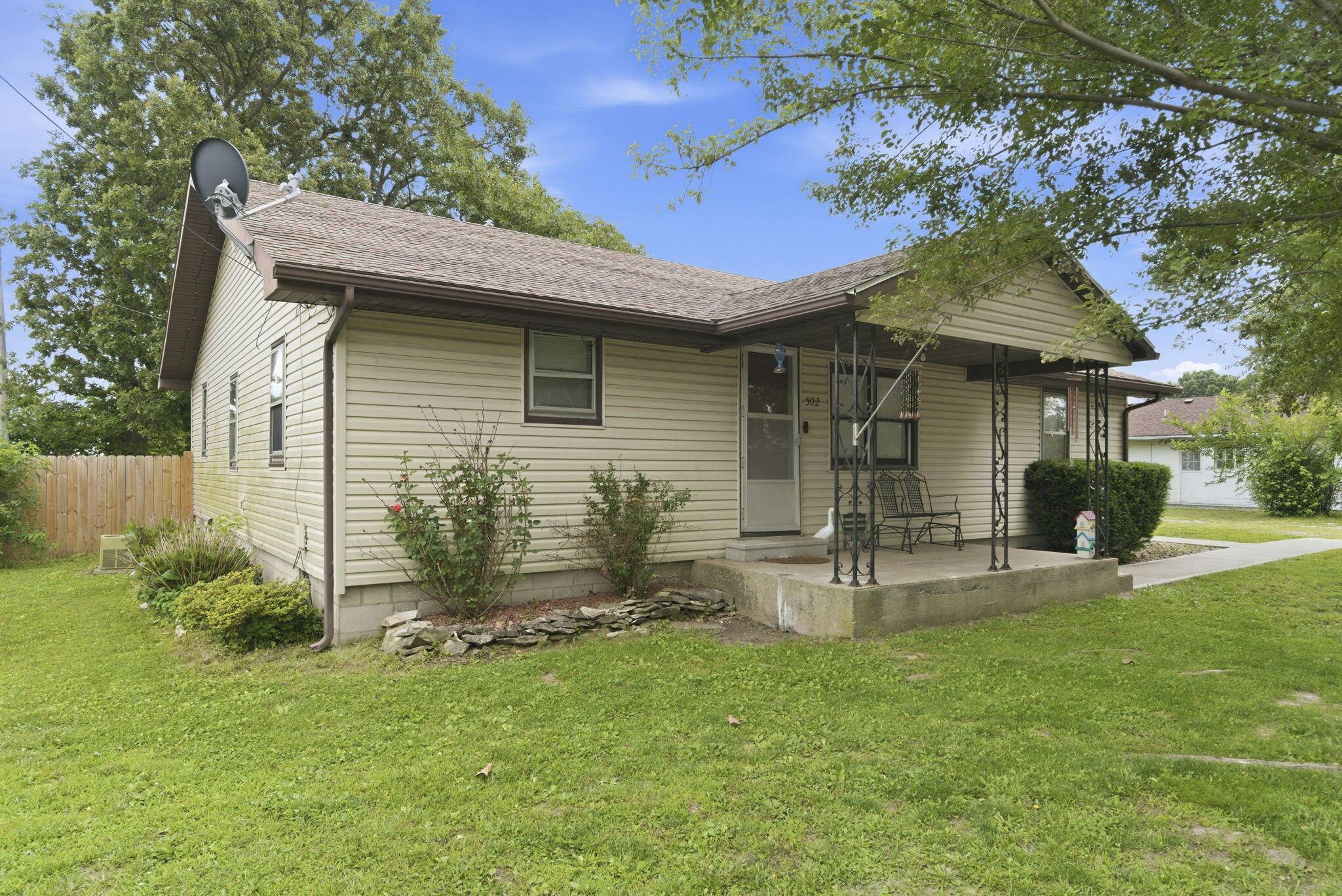 502 S Pear ST, Buffalo, MO 65622