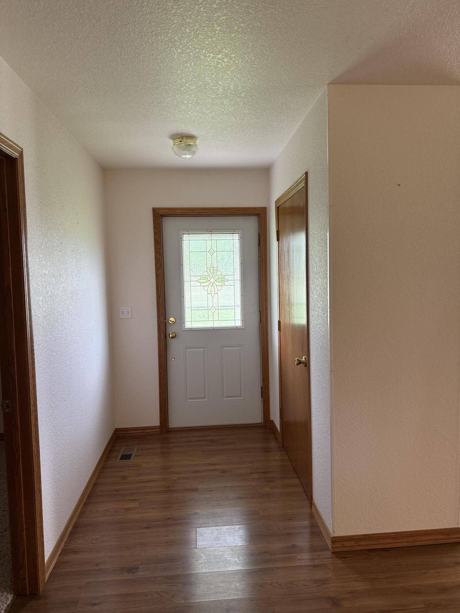 26001 Highway Ee, Stark City, MO 64866