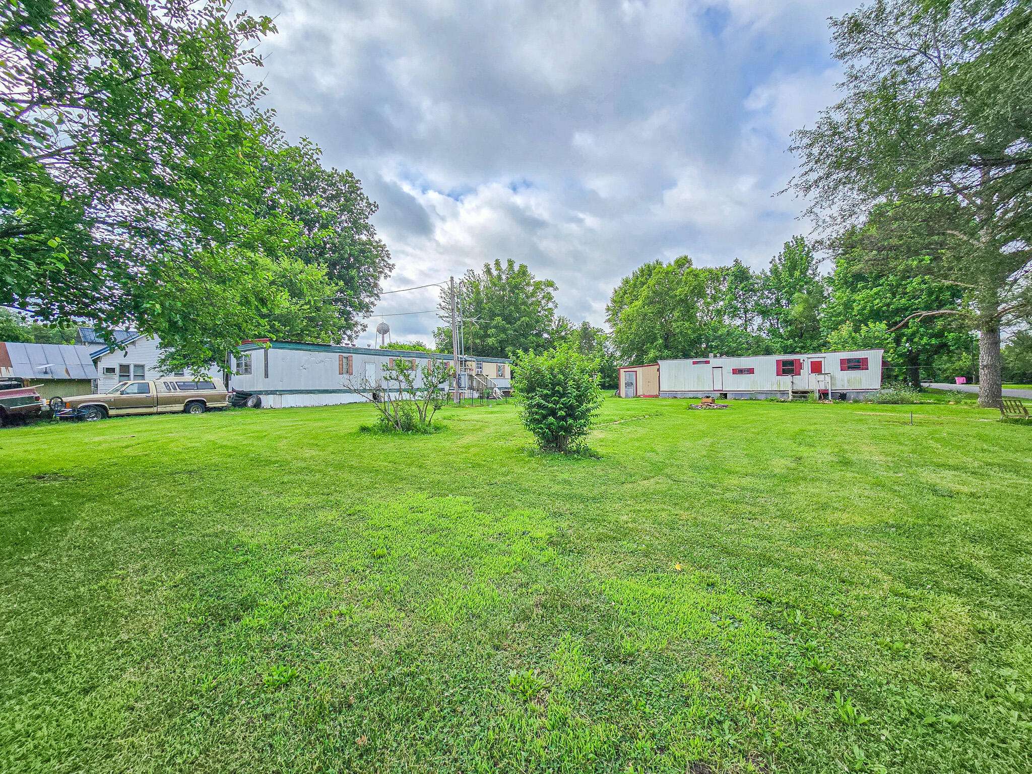 18800 2nd AVE, Wheatland, MO 65779