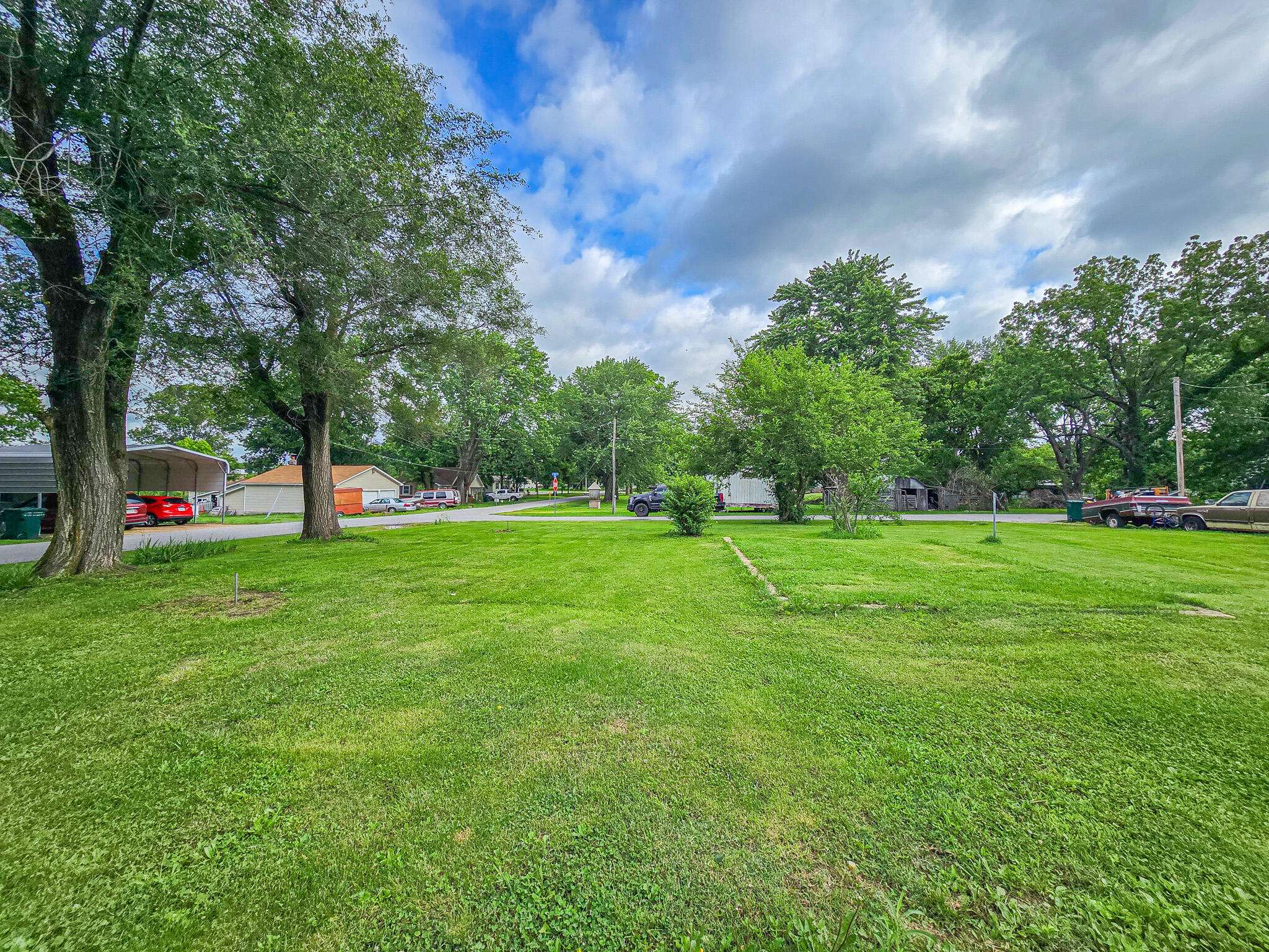 18800 2nd AVE, Wheatland, MO 65779