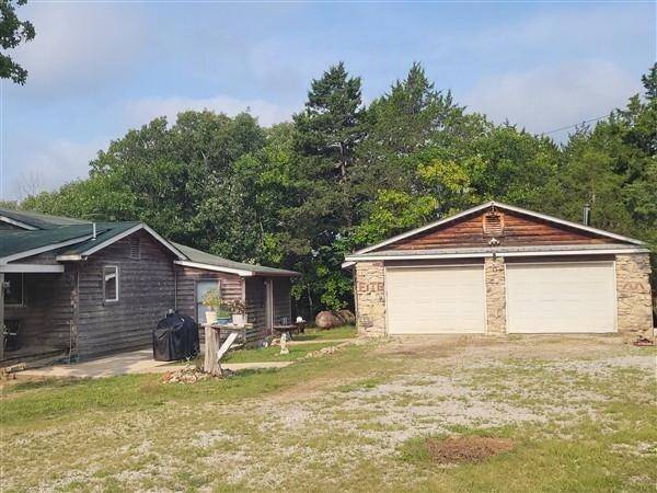 2017 County Road 342, Caulfield, MO 65626