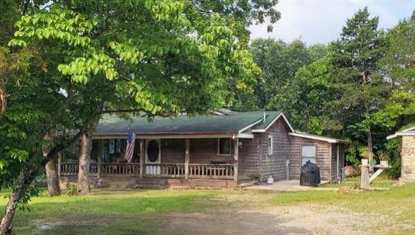 2017 County Road 342, Caulfield, MO 65626