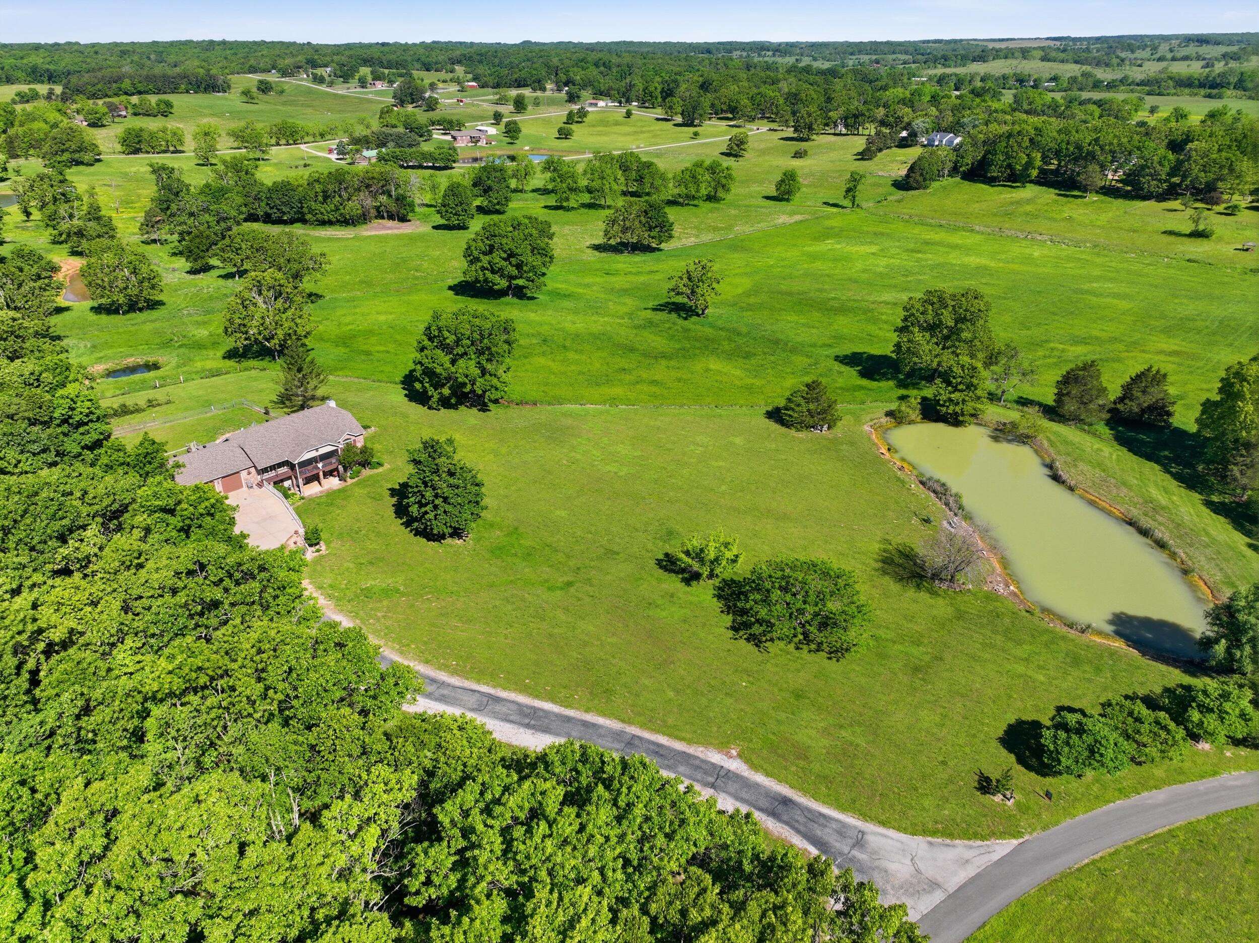 2603 Ross LN, West Plains, MO 65775