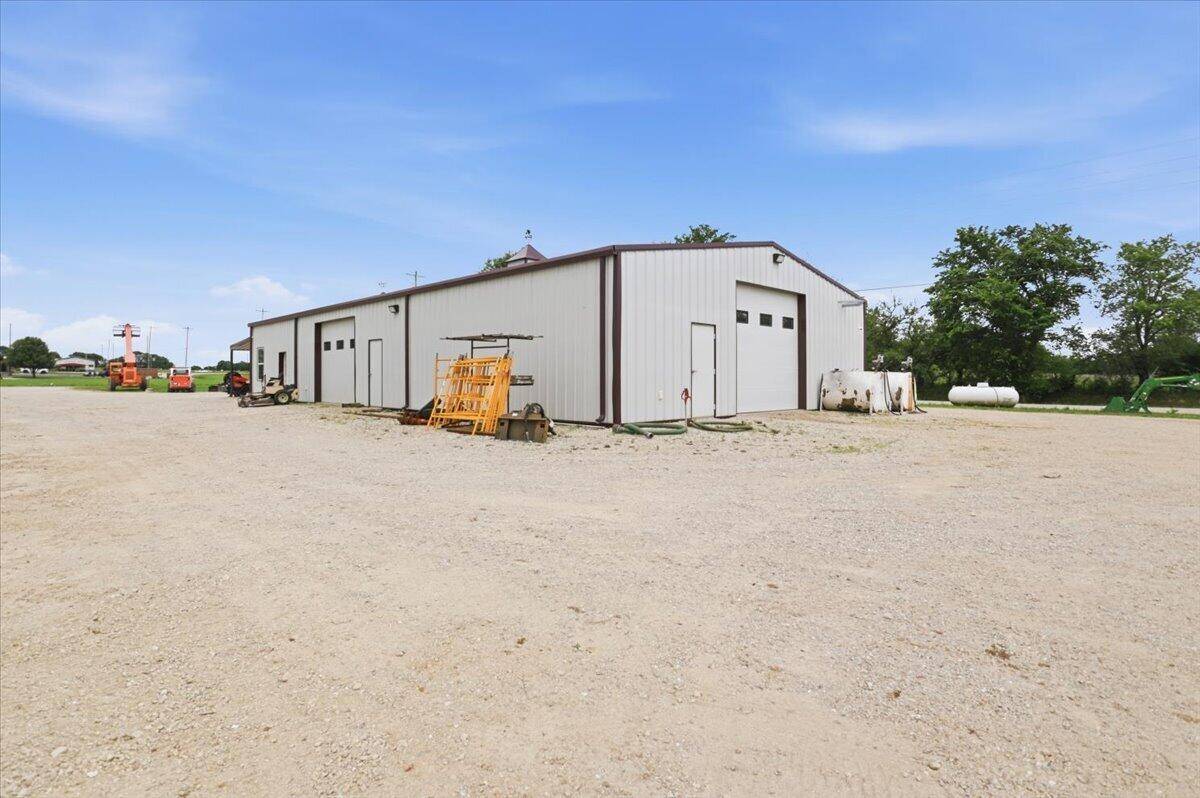 1350 Azalea ST, Buffalo, MO 65622